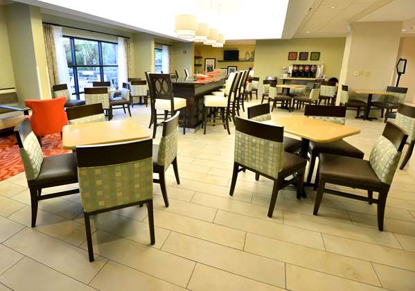 Restaurant - Hampton Inn Wilmington Medical Park