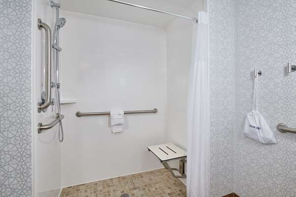  - Hampton Inn Wilmington Medical Park