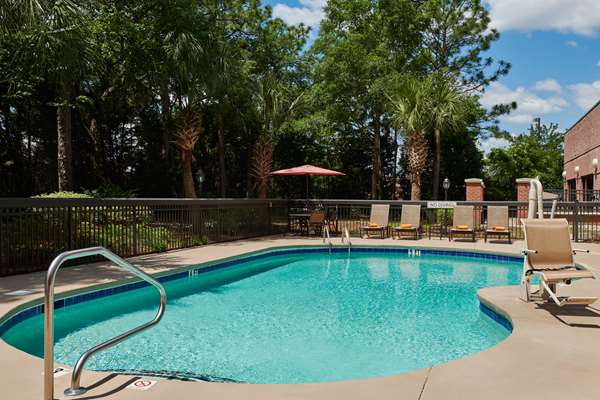 Pool - Hampton Inn Wilmington Medical Park