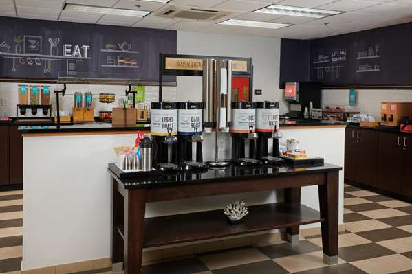 Amenities - Hampton Inn Wilmington Medical Park