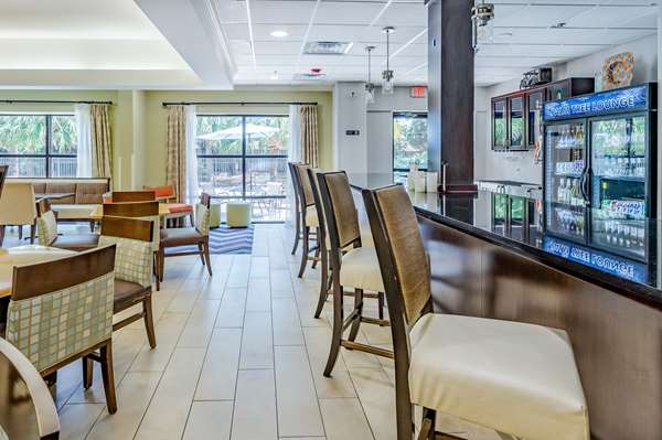 Bar - Hampton Inn Wilmington Medical Park