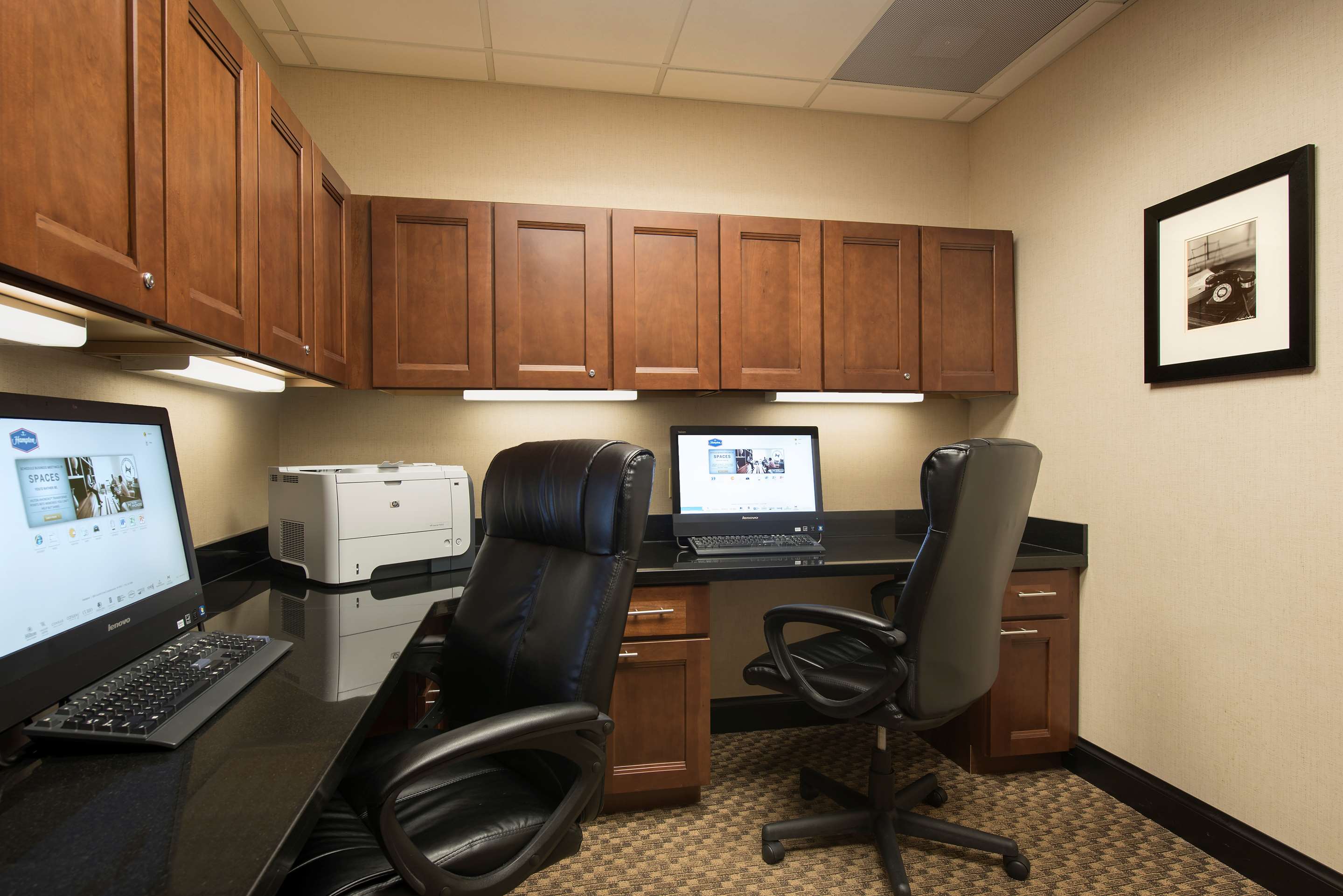 Business Center | Hampton Inn & Suites Crawfordsville