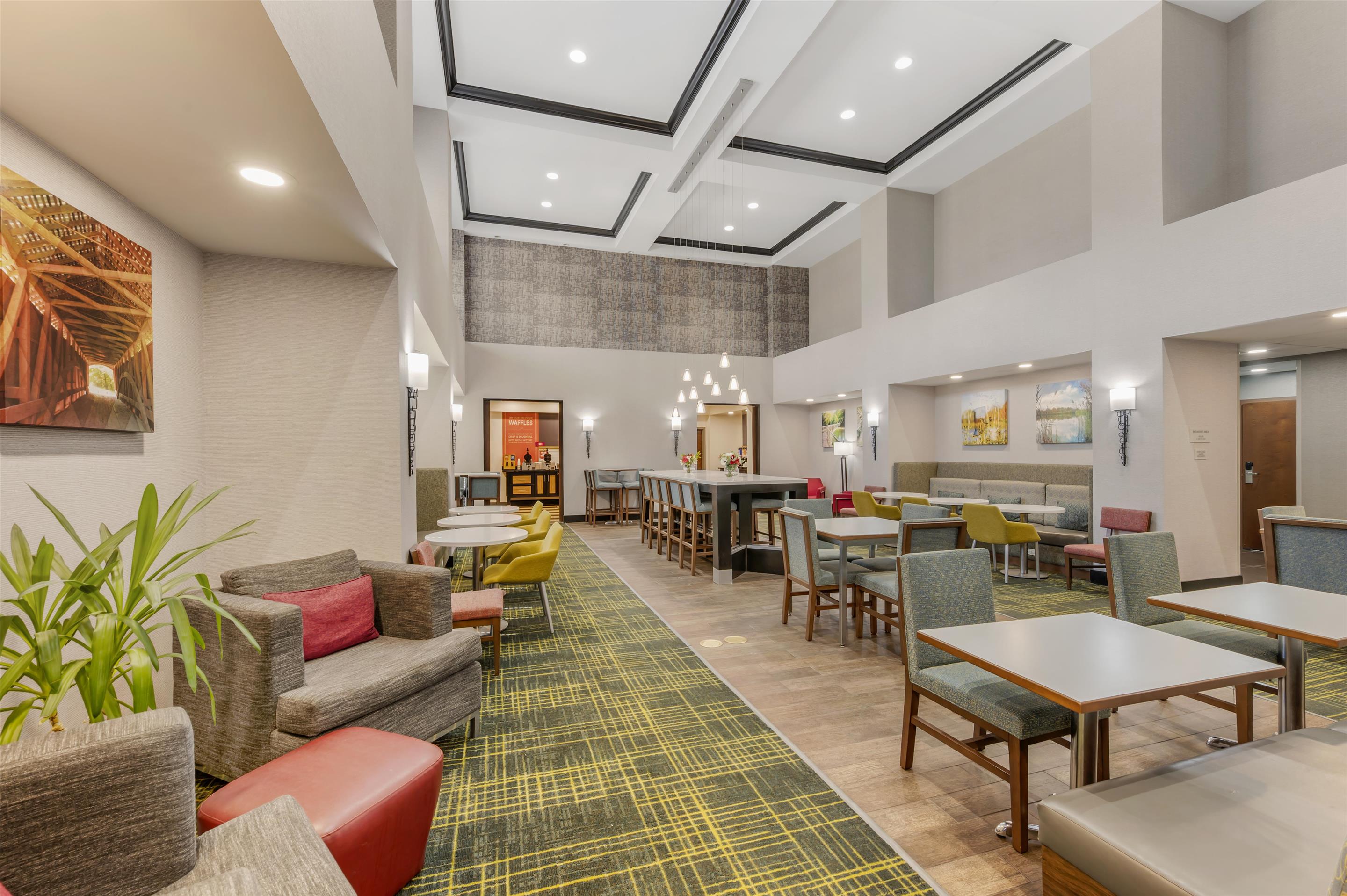 Lobby | Hampton Inn & Suites Crawfordsville