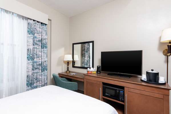  - Hampton Inn Downtown Indianapolis