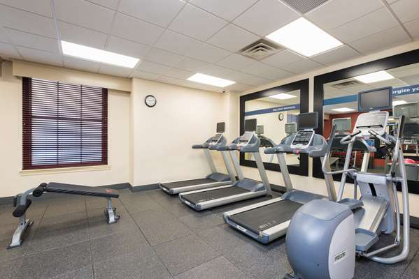 Fitness/ Exercise Room - Hampton Inn Downtown Indianapolis