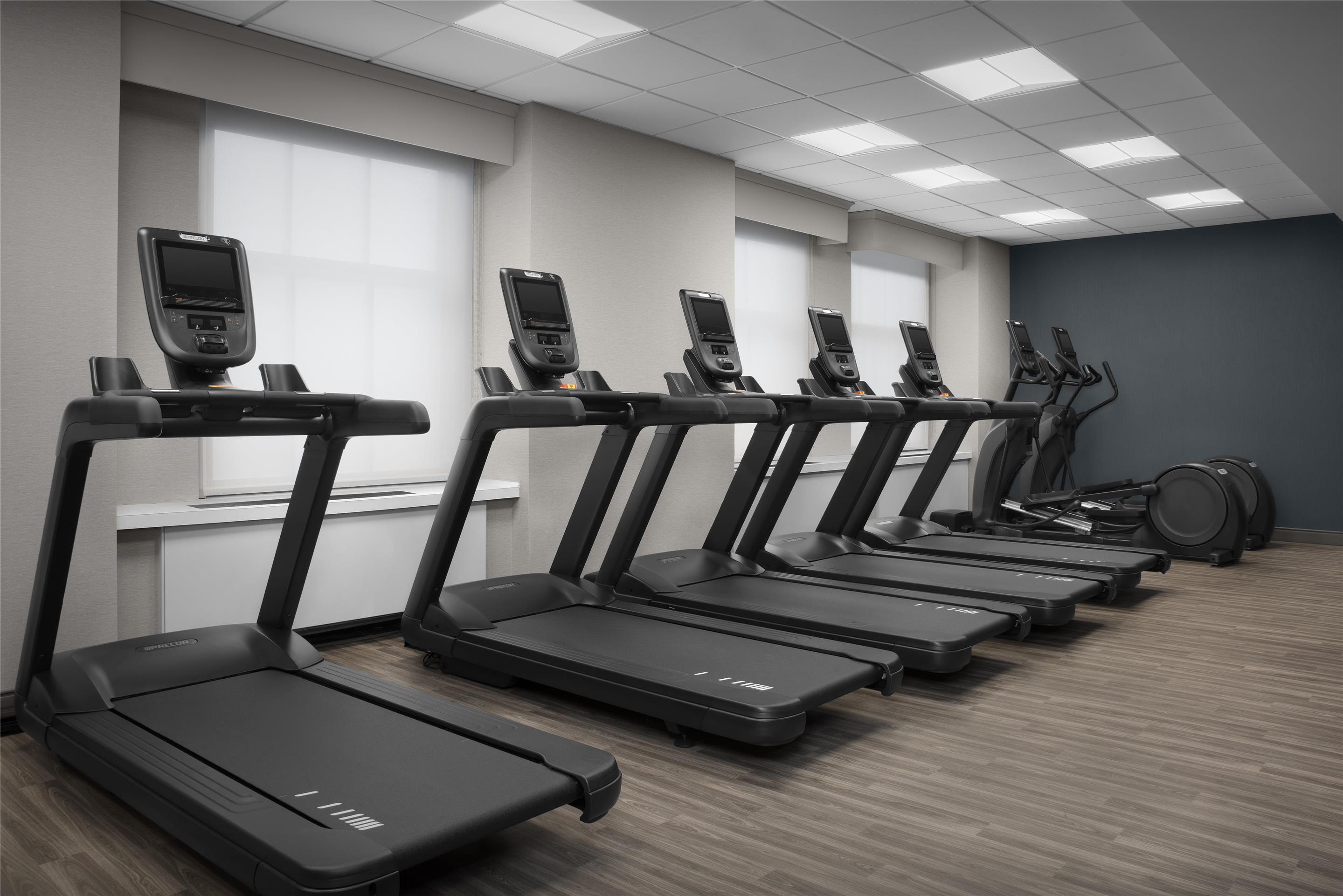 Health club fitness center gym | Hampton Inn Indianapolis Downtown Across from Circle Centre