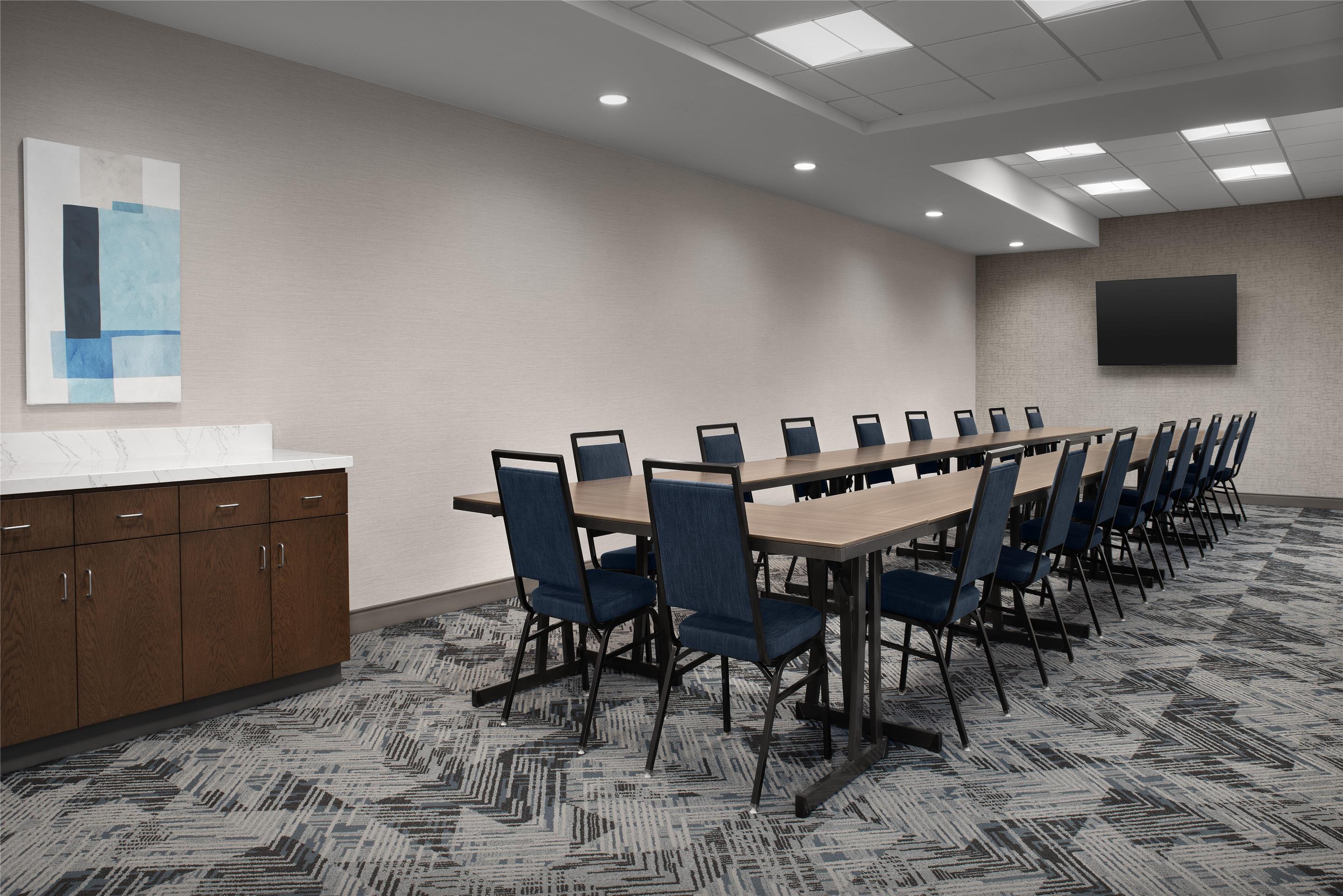 Meeting Room | Hampton Inn Indianapolis Downtown Across from Circle Centre