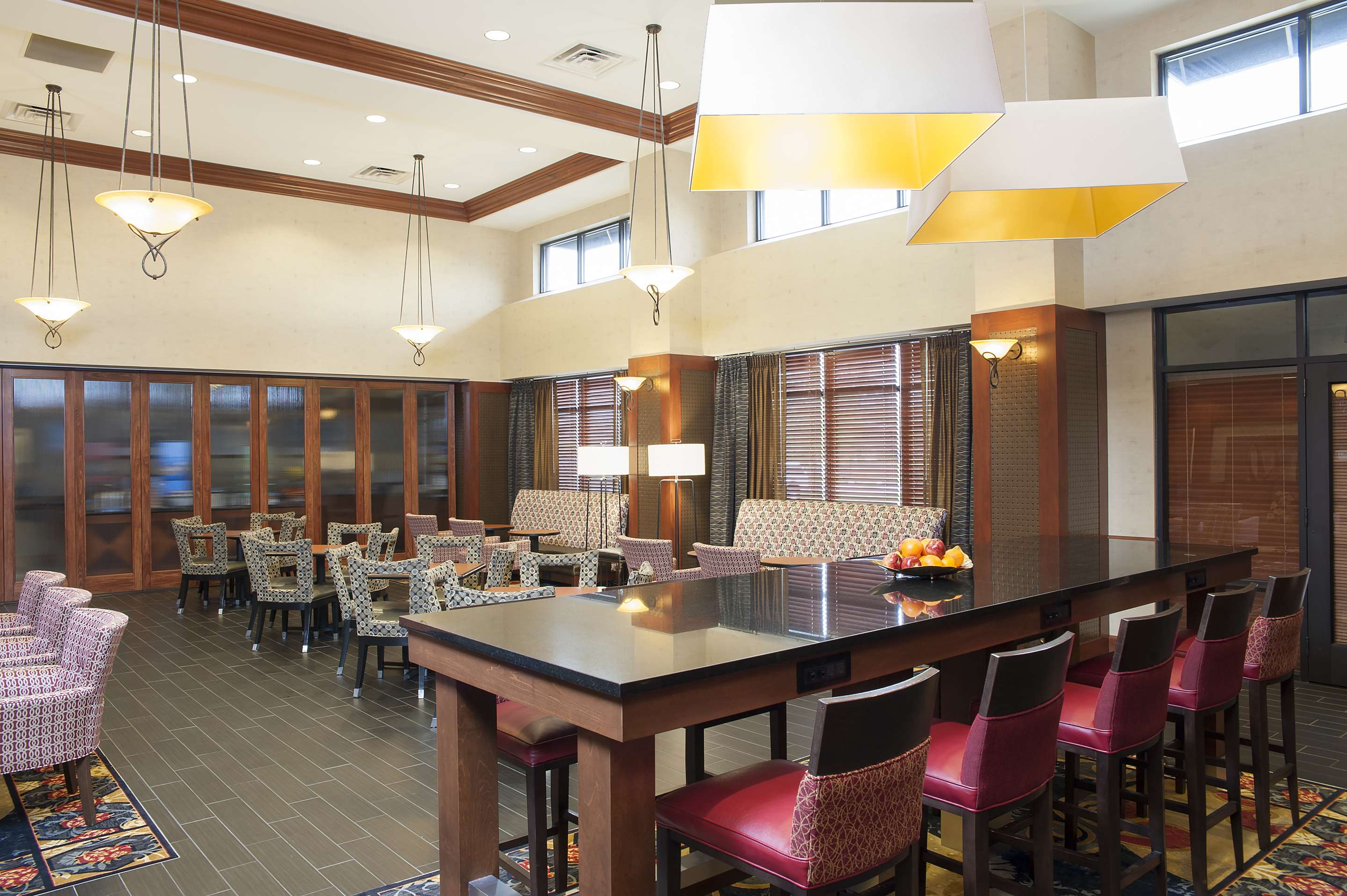 Restaurant | Hampton Inn and Suites Indianapolis - Fishers