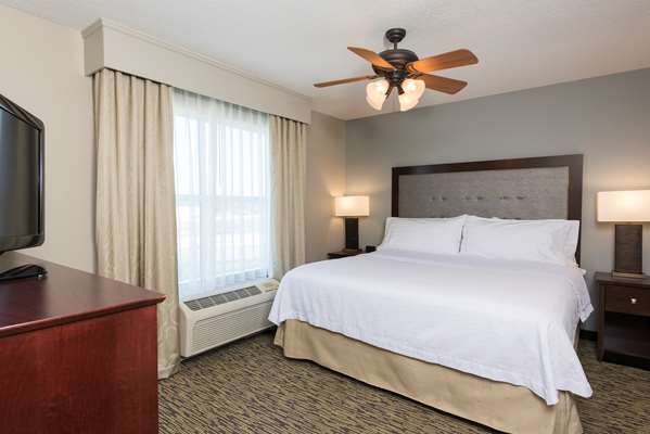  - Homewood Suites by Hilton Northwest Indianapolis
