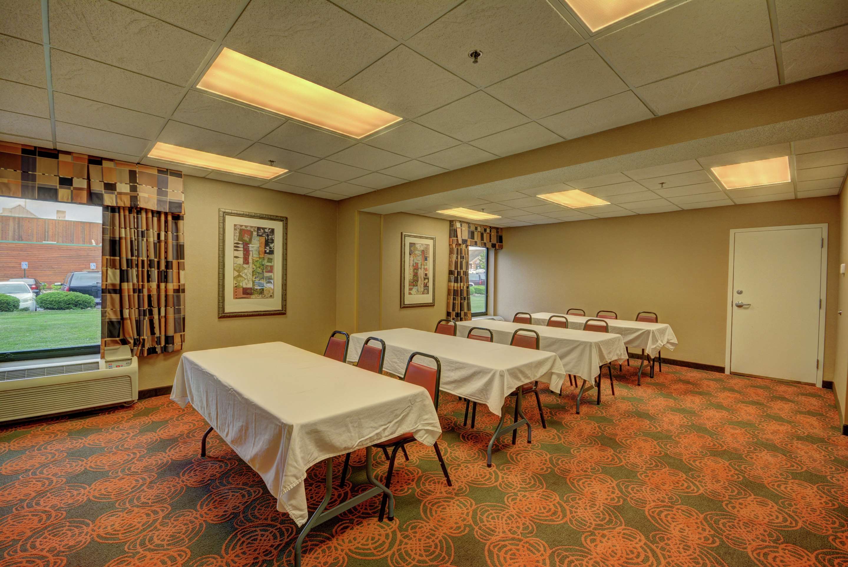 Meeting Room | Hampton Inn Indianapolis-South