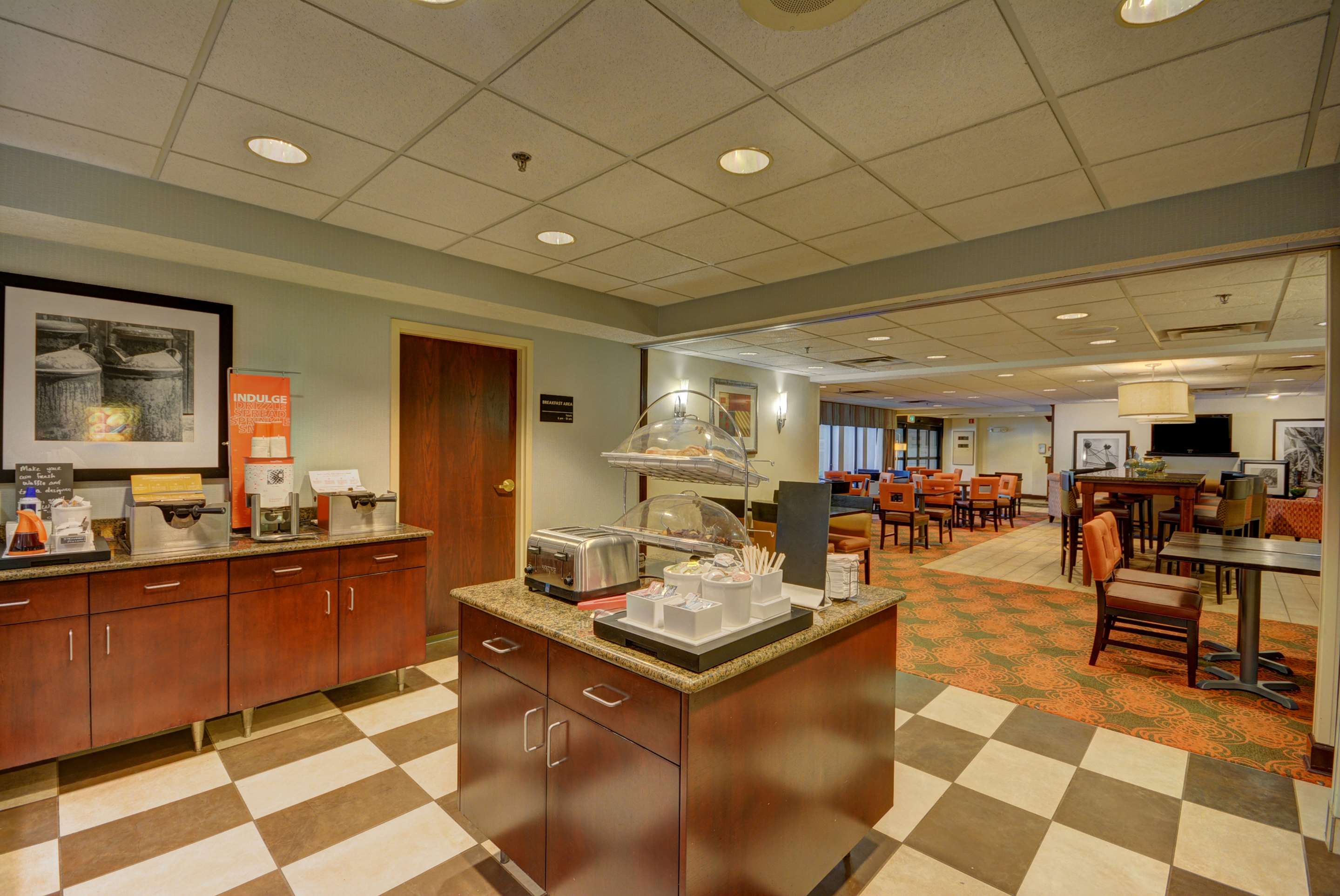 Restaurant | Hampton Inn Indianapolis-South