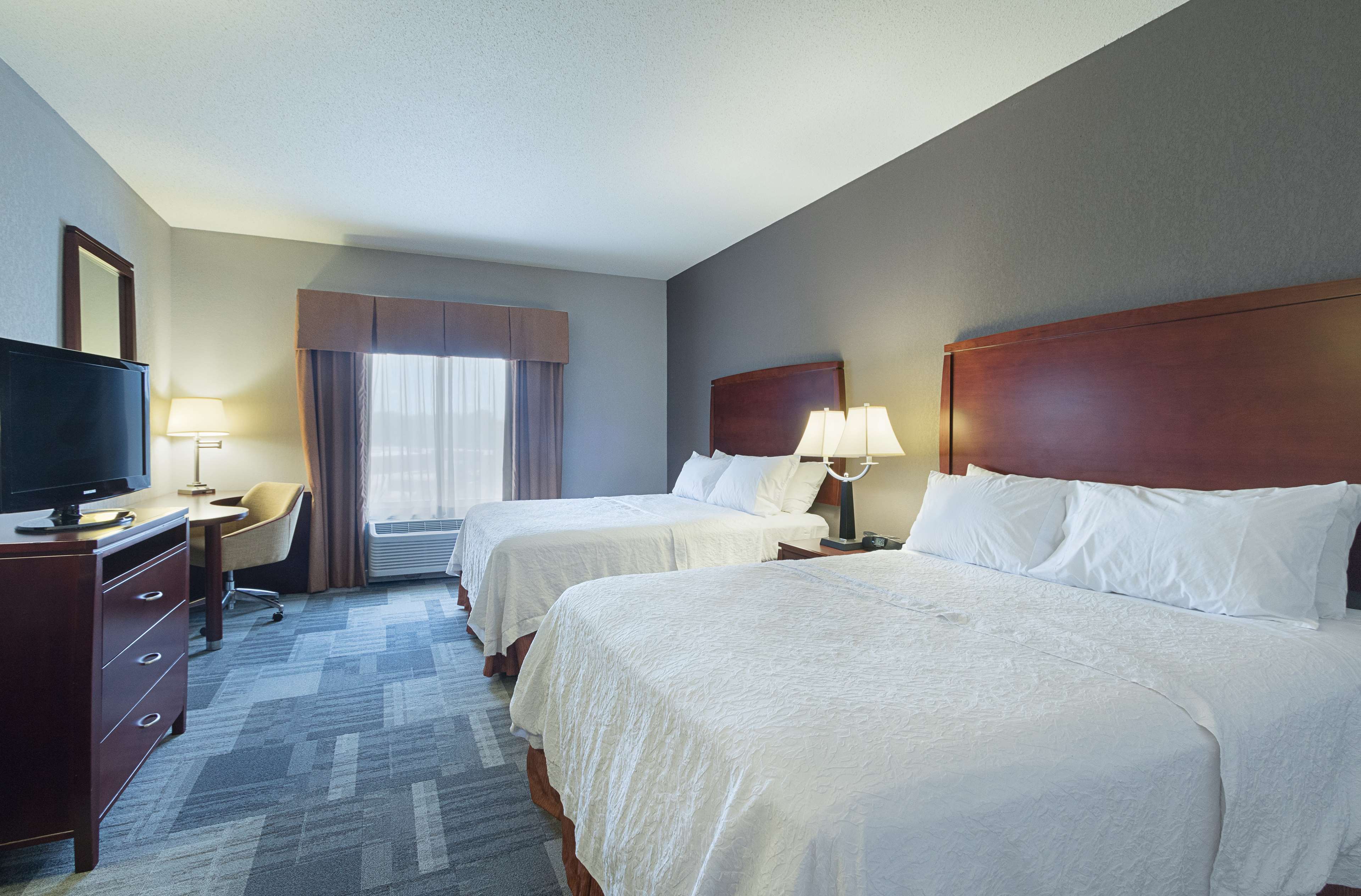 Hampton Inn & Suites Indianapolis/Brownsburg, IN Room Type - DOUBLE QUEEN - NON SMOKING