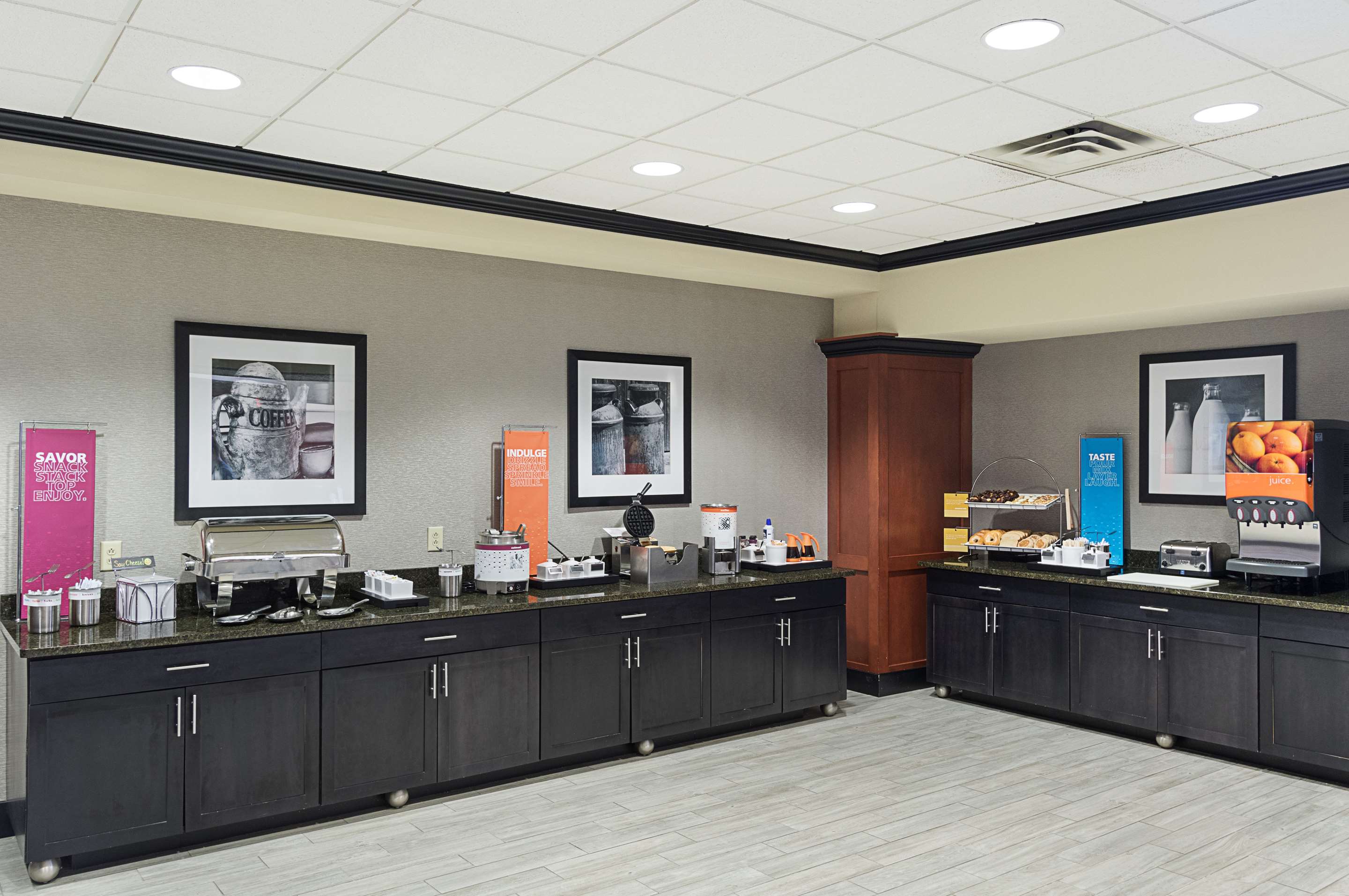 Restaurant | Hampton Inn & Suites Indianapolis/Brownsburg