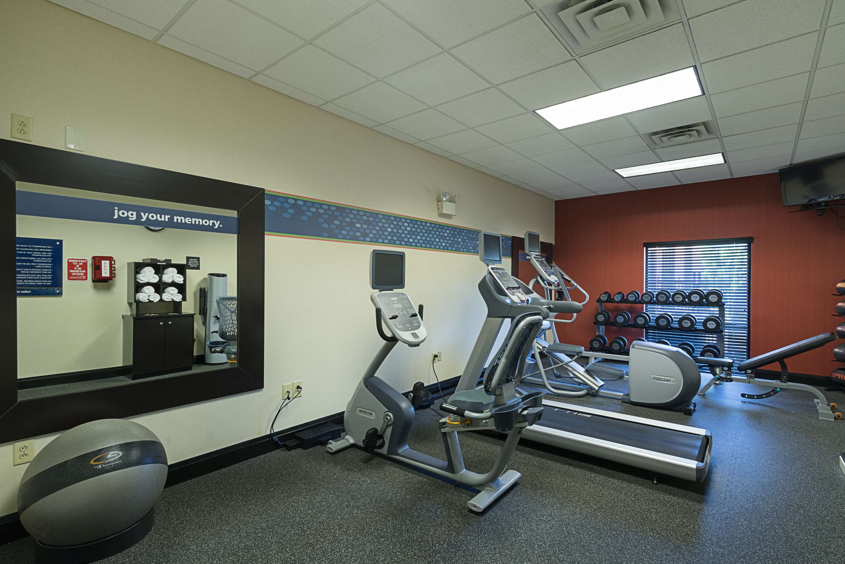 Health club fitness center gym | Hampton Inn & Suites Indianapolis/Brownsburg