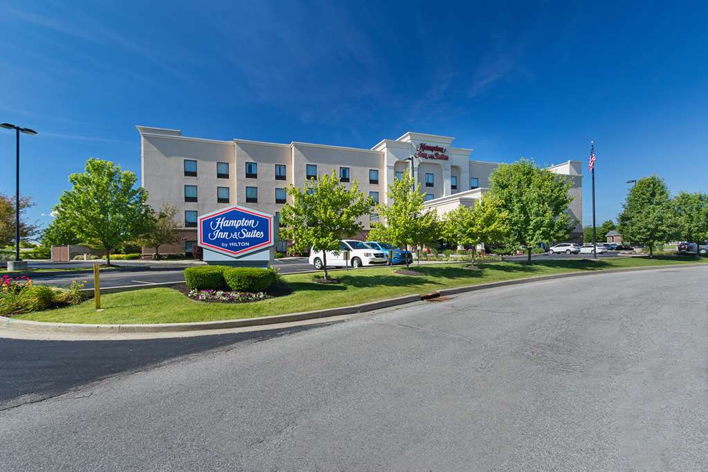 Hampton Inn & Suites
