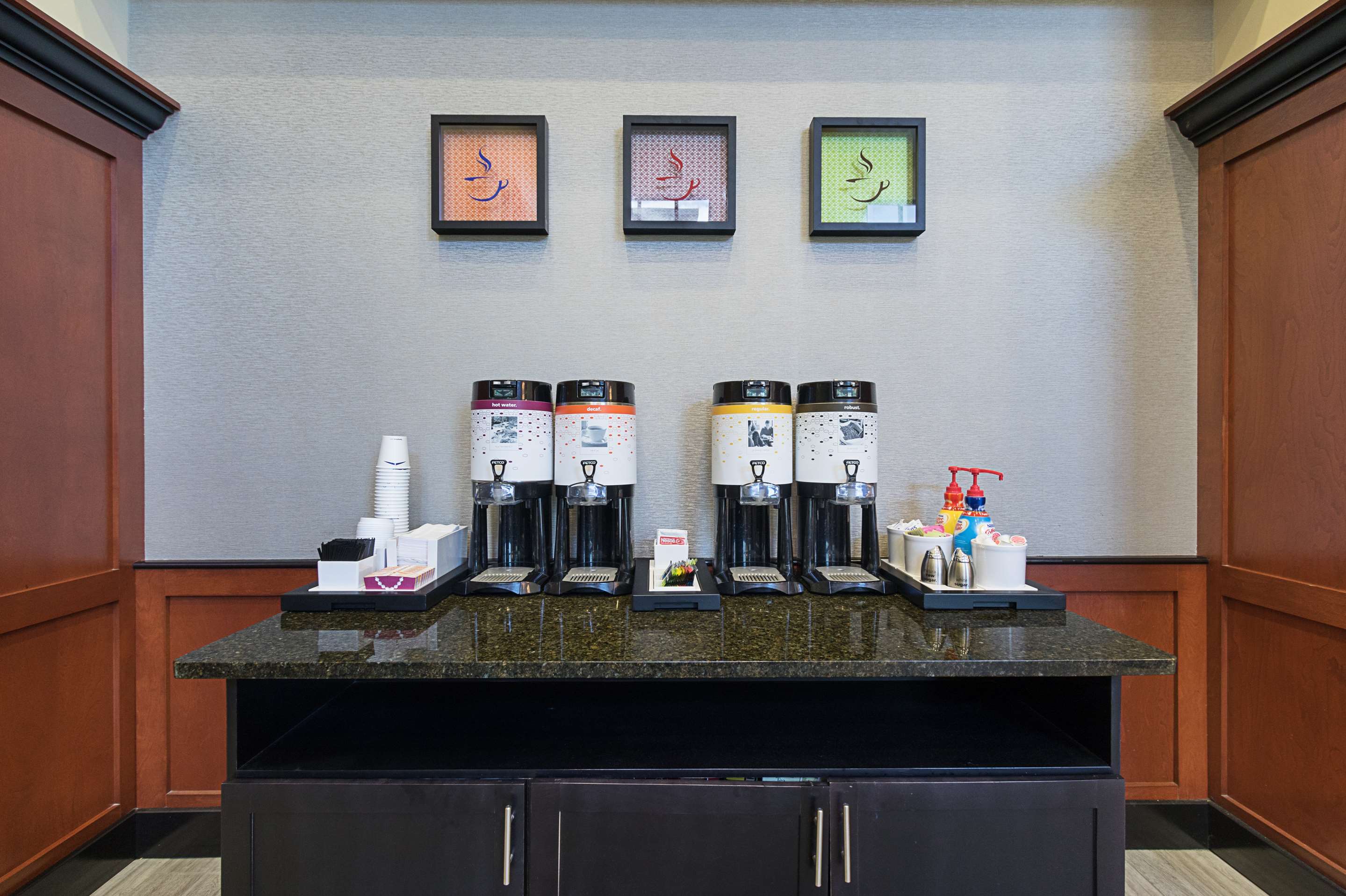 Reception | Hampton Inn & Suites Indianapolis/Brownsburg
