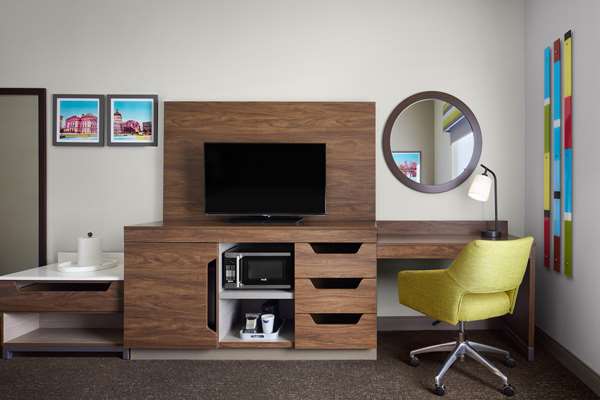  - Hampton Inn Northwest Park 100 Indianapolis