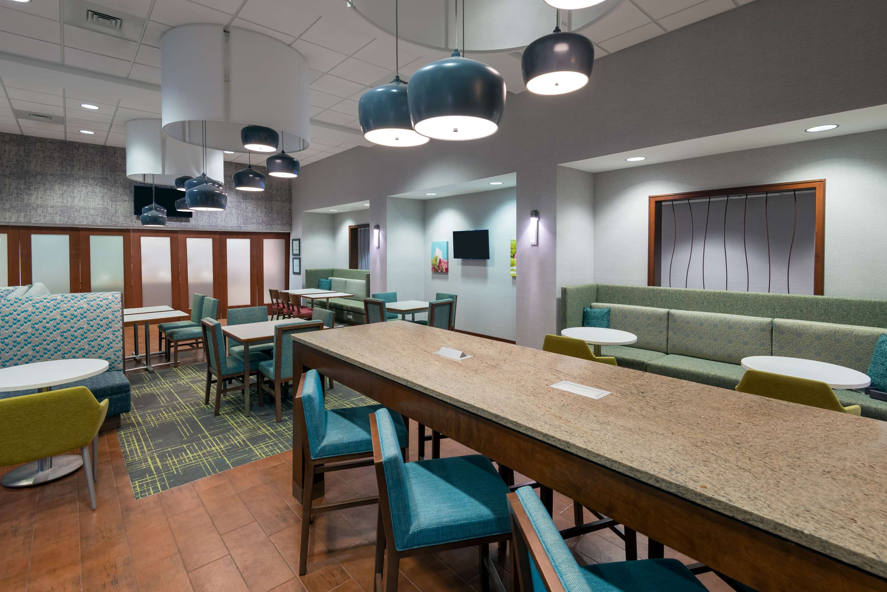 Breakfast Area | Hampton Inn & Suites Winston-Salem/University Area, NC