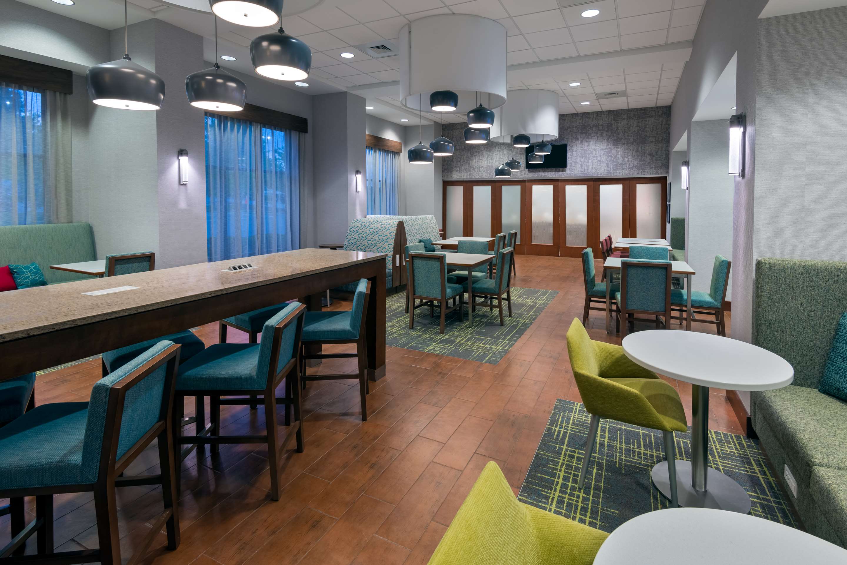 Lobby | Hampton Inn & Suites Winston-Salem/University Area, NC