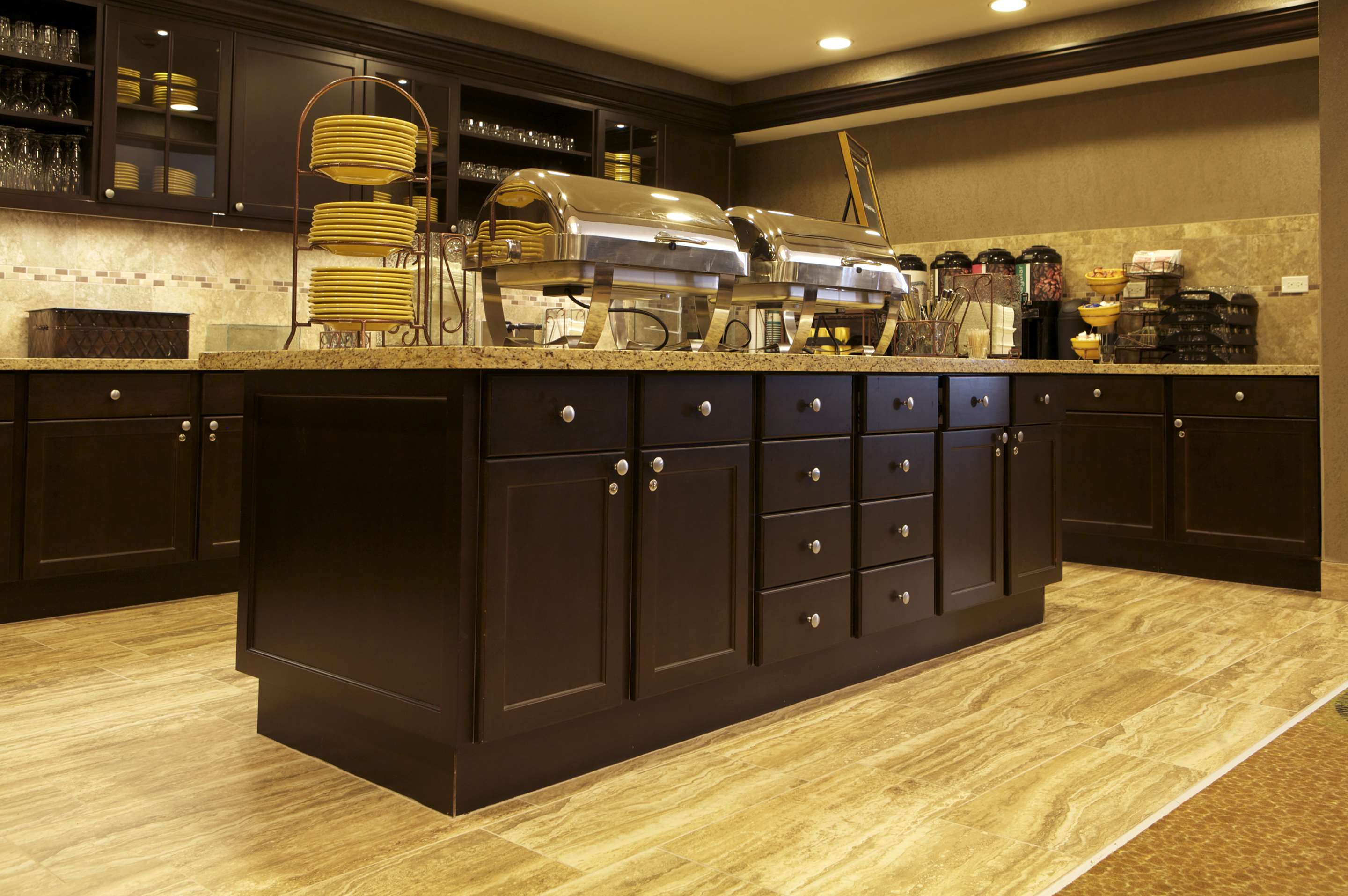 Restaurant | Homewood Suites by Hilton Coralville - Iowa River Landing
