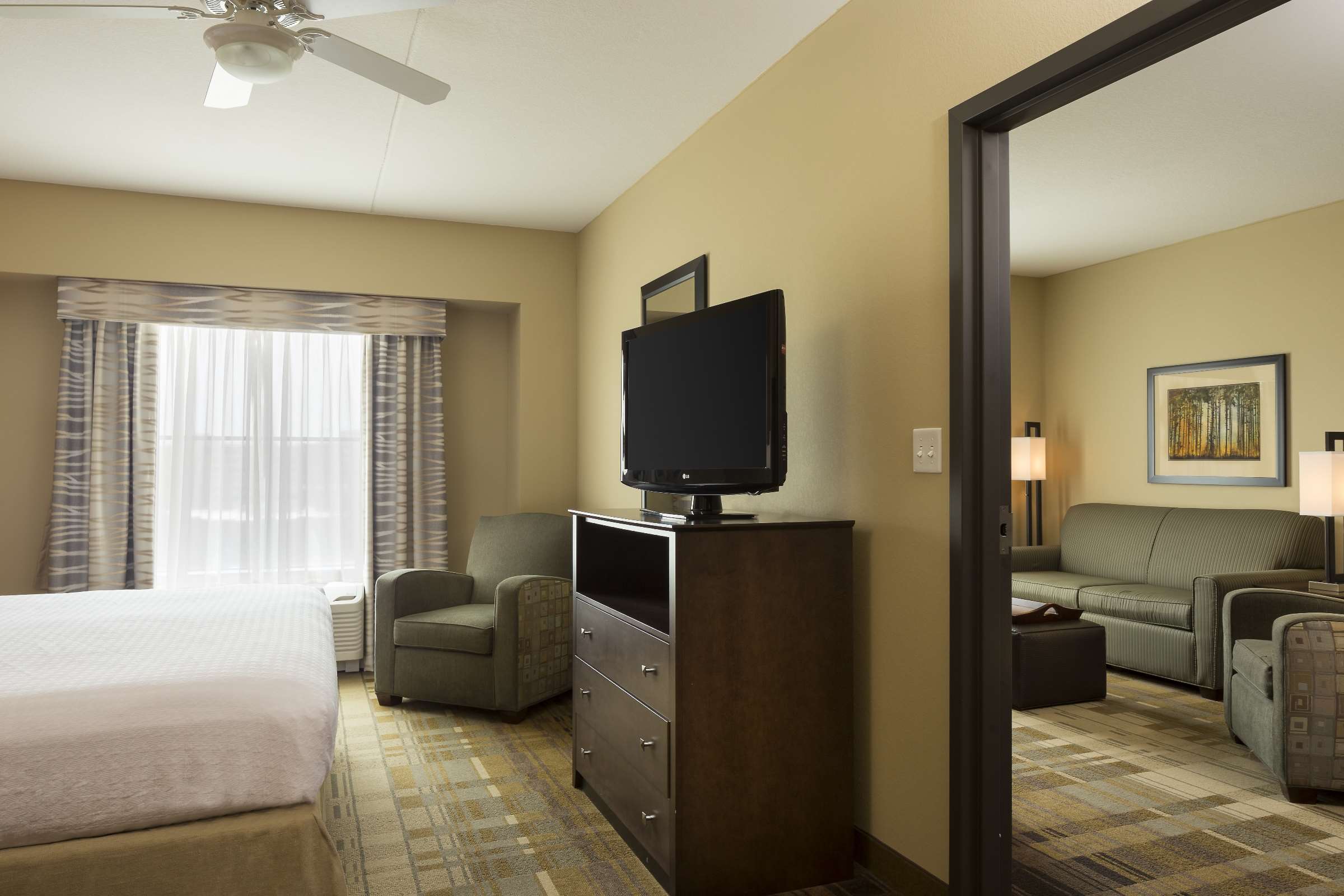 Guest room