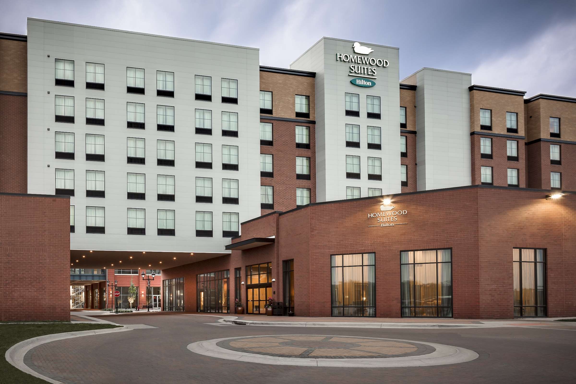 Exterior | Homewood Suites by Hilton Coralville - Iowa River Landing