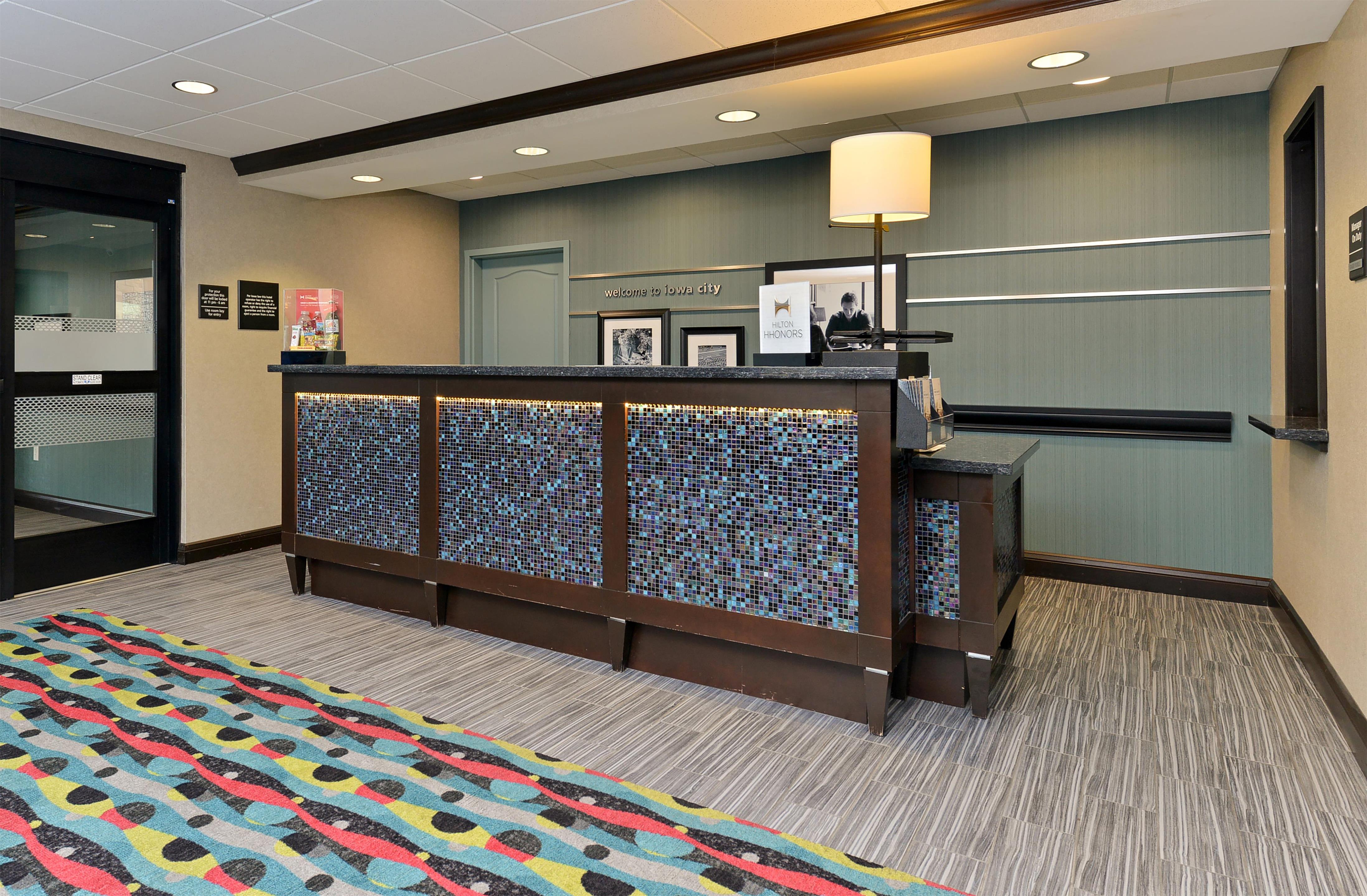 Reception | Hampton Inn Iowa City/University Area