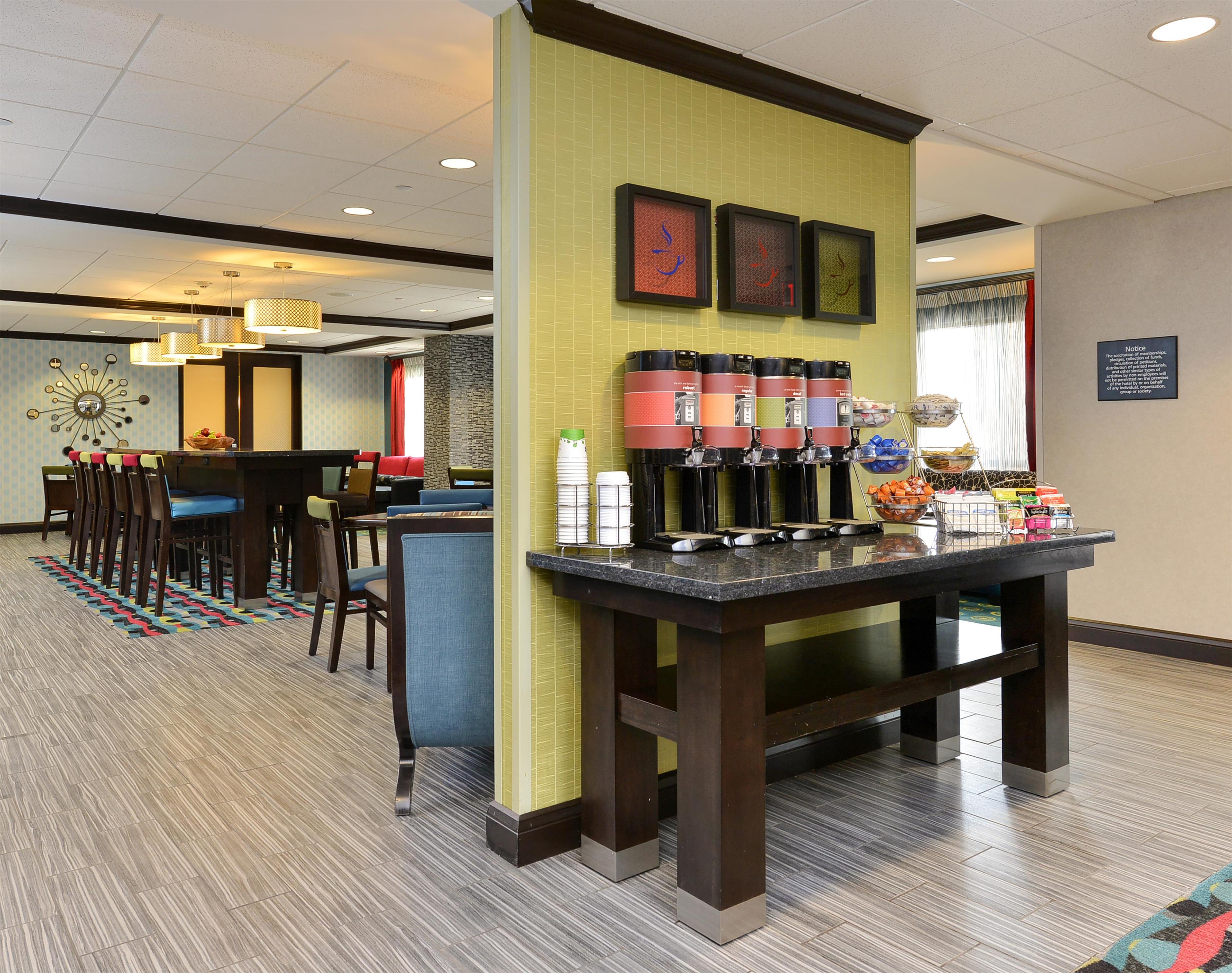 Reception | Hampton Inn Iowa City/University Area