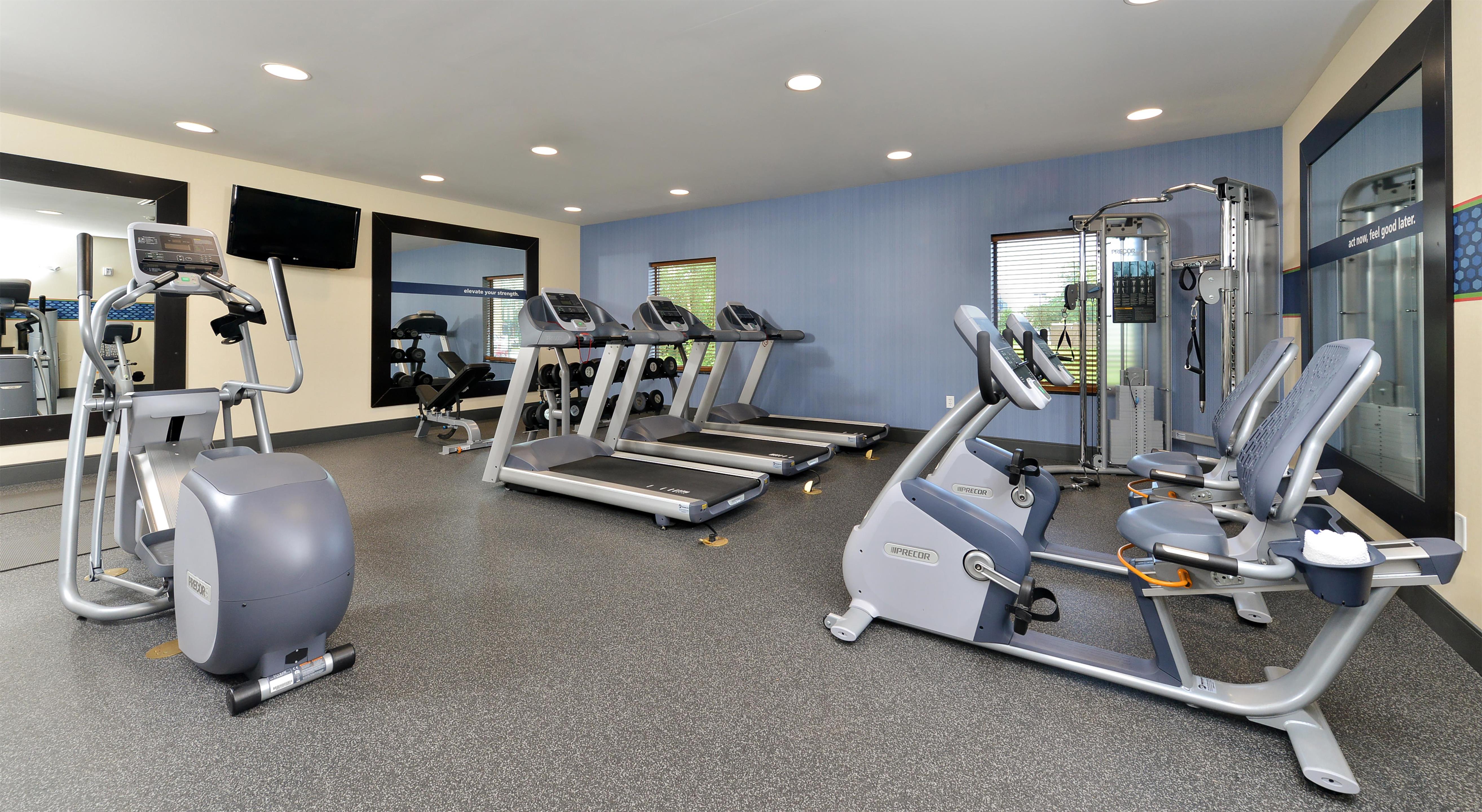 Health club fitness center gym | Hampton Inn Iowa City/University Area