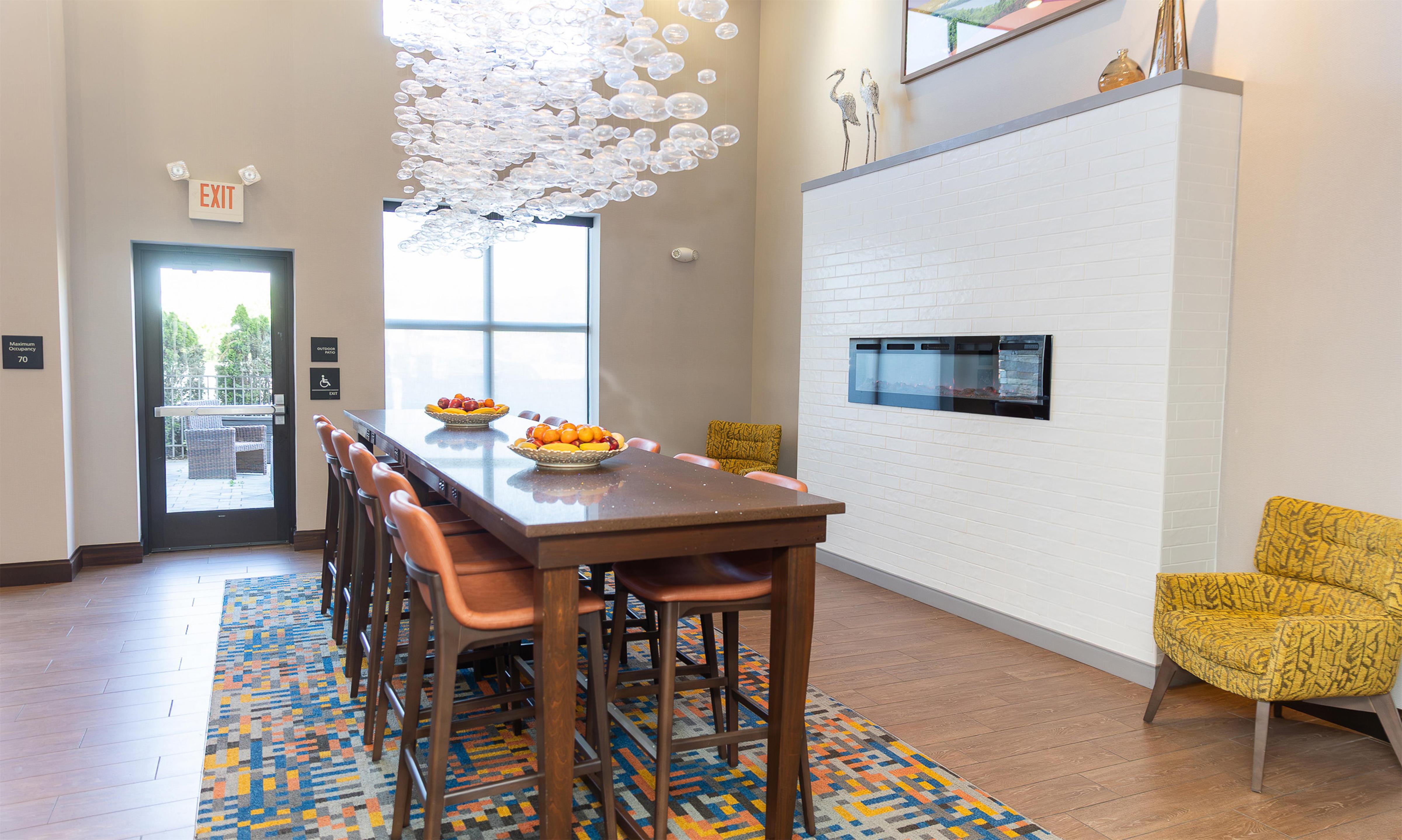 Lobby | Hampton Inn & Suites Williamsport-Faxon Exit