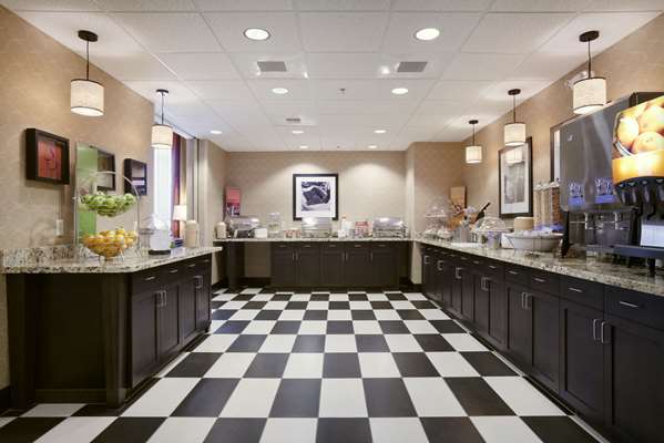 Amenities - Hampton Inn & Suites Williston