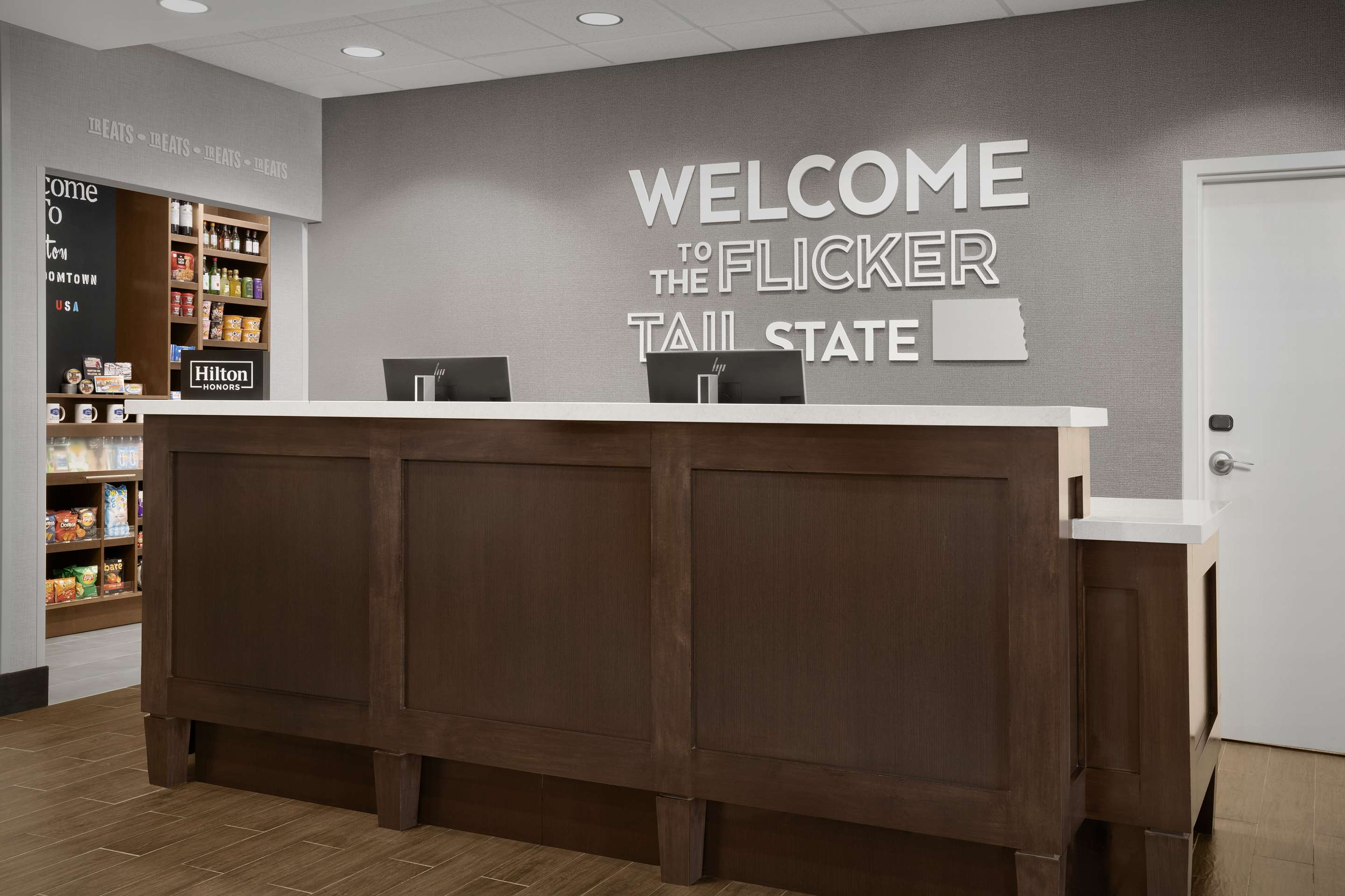 Reception | Hampton Inn & Suites Williston