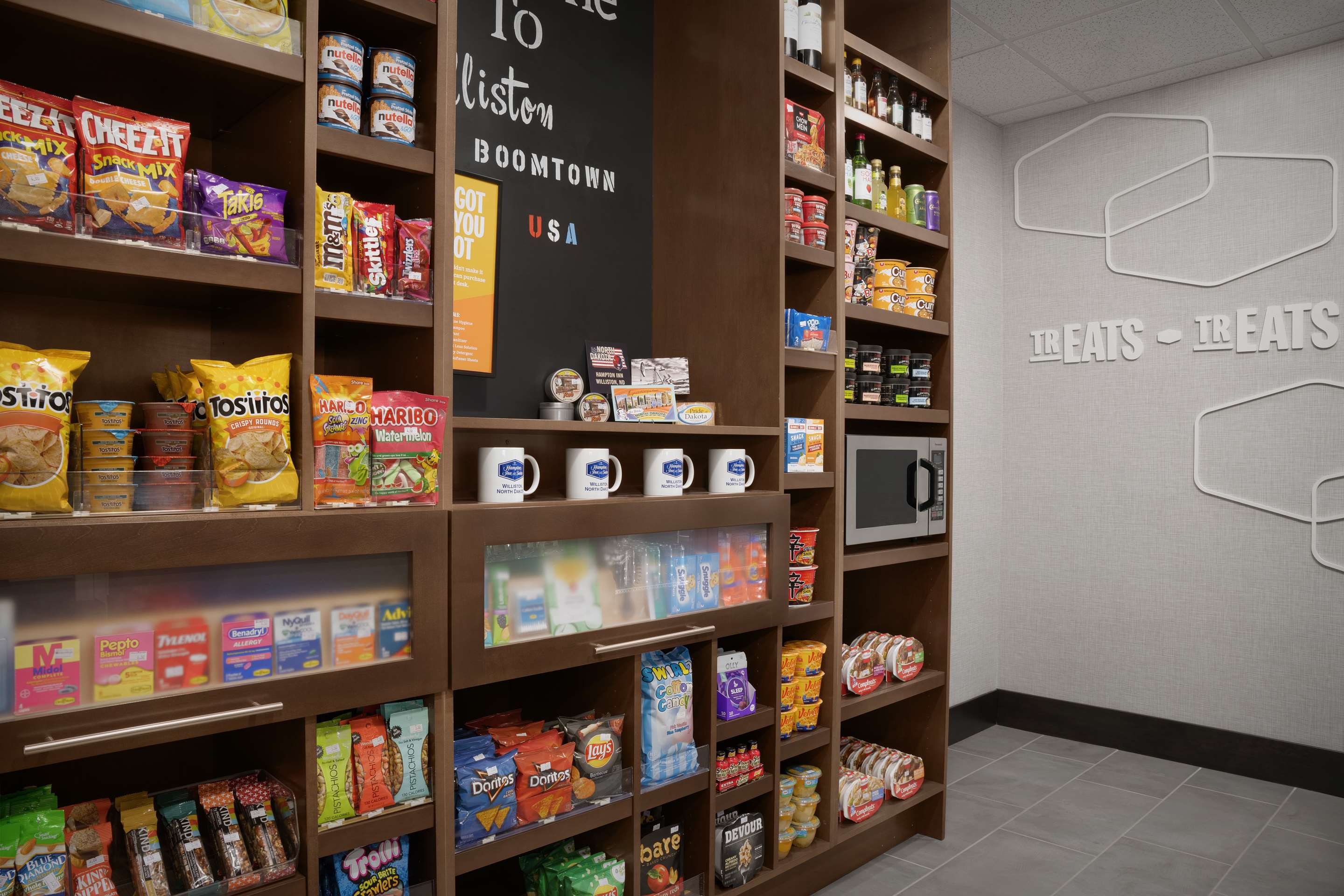 Restaurant | Hampton Inn & Suites Williston