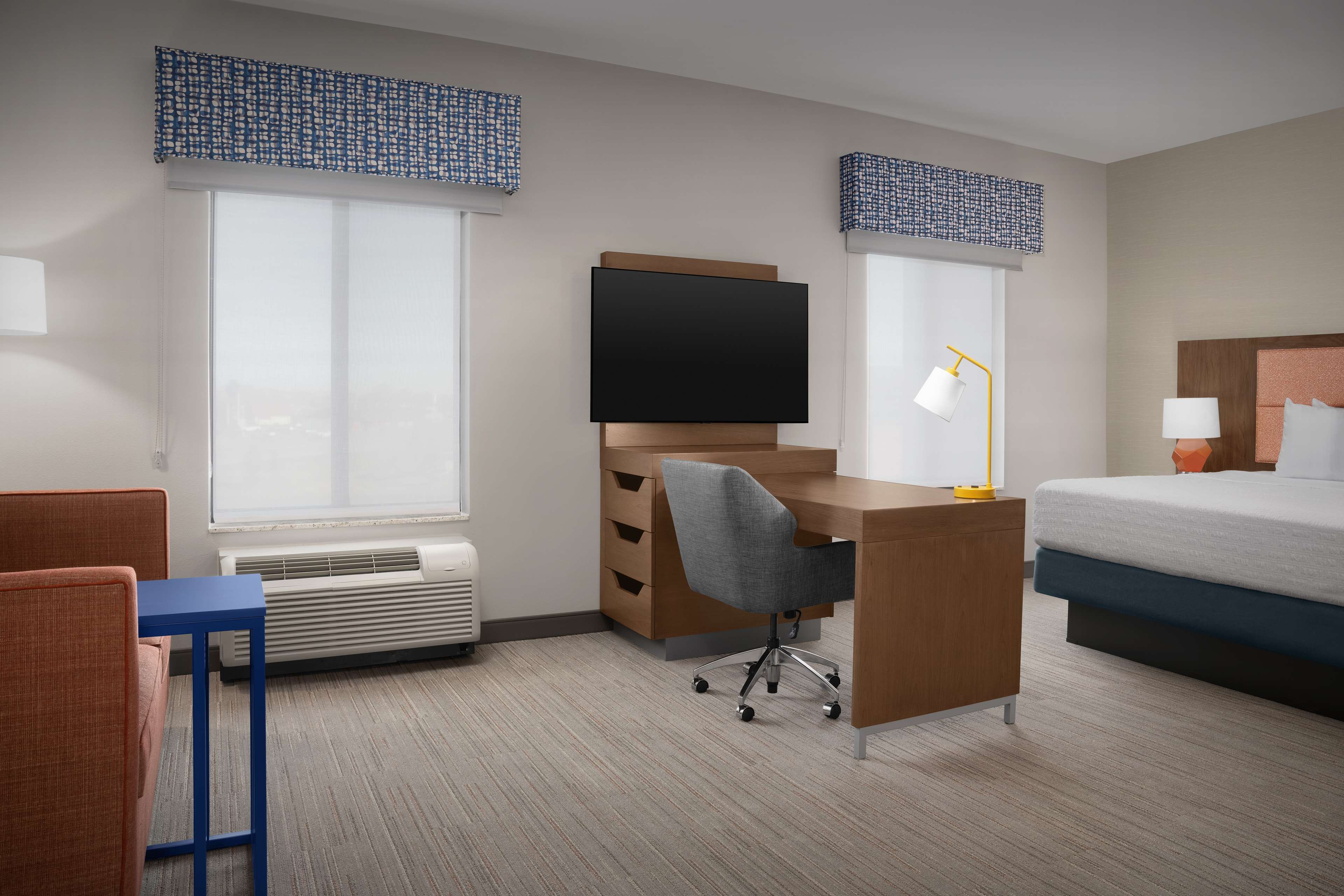 Hampton Inn & Suites by Hilton Williston Room Type - 1 KING BED STUDIO SUITE