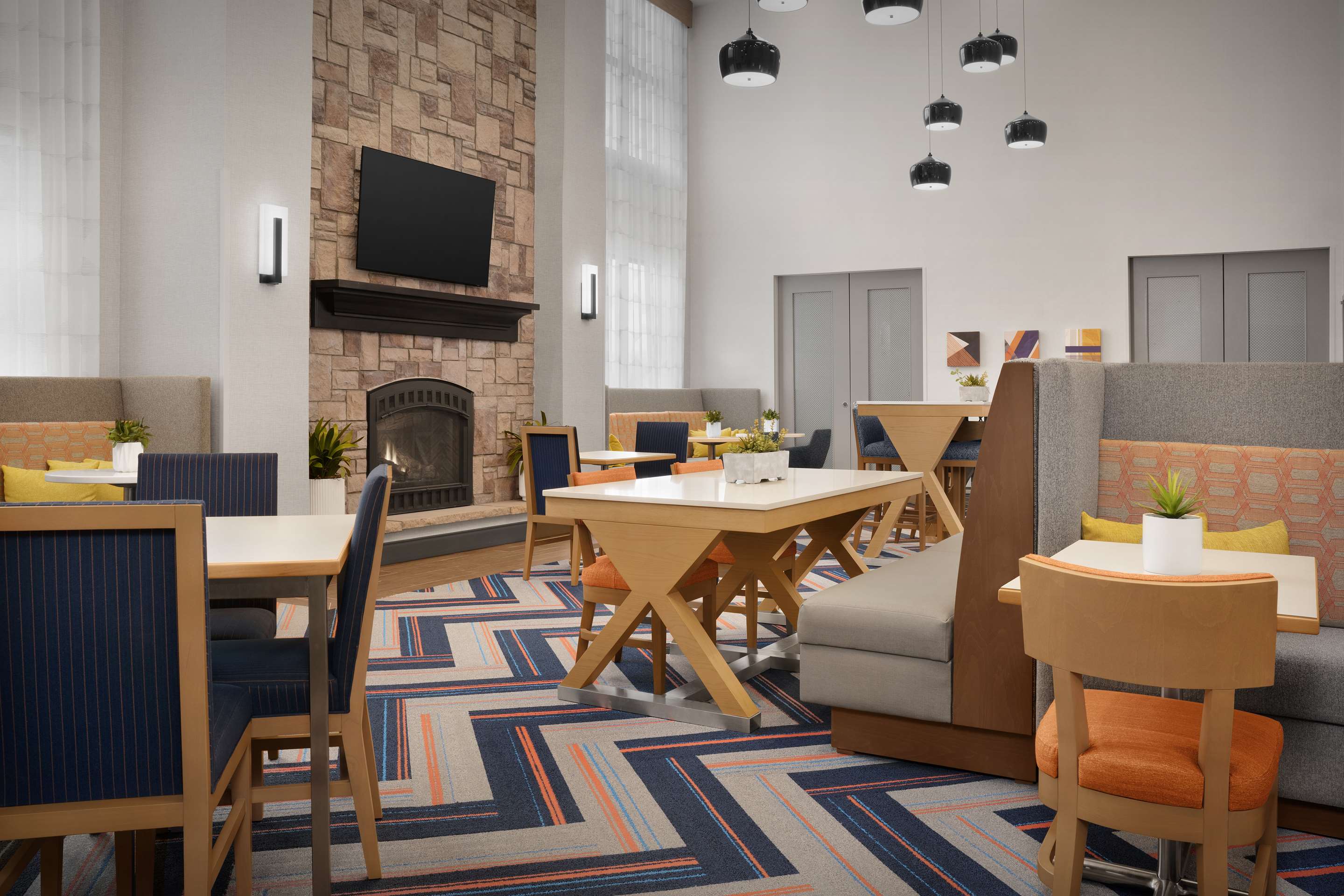 Breakfast Area | Hampton Inn & Suites Williston