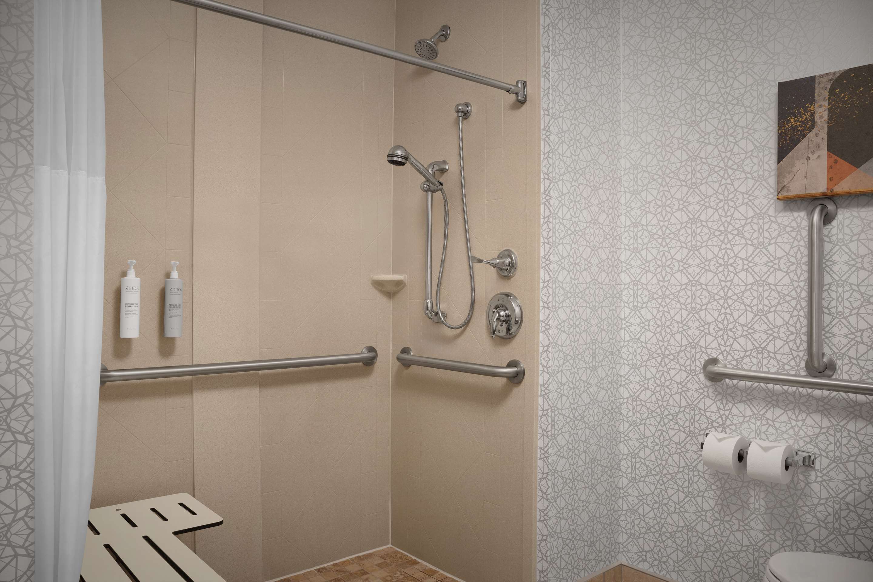 Guest room bath