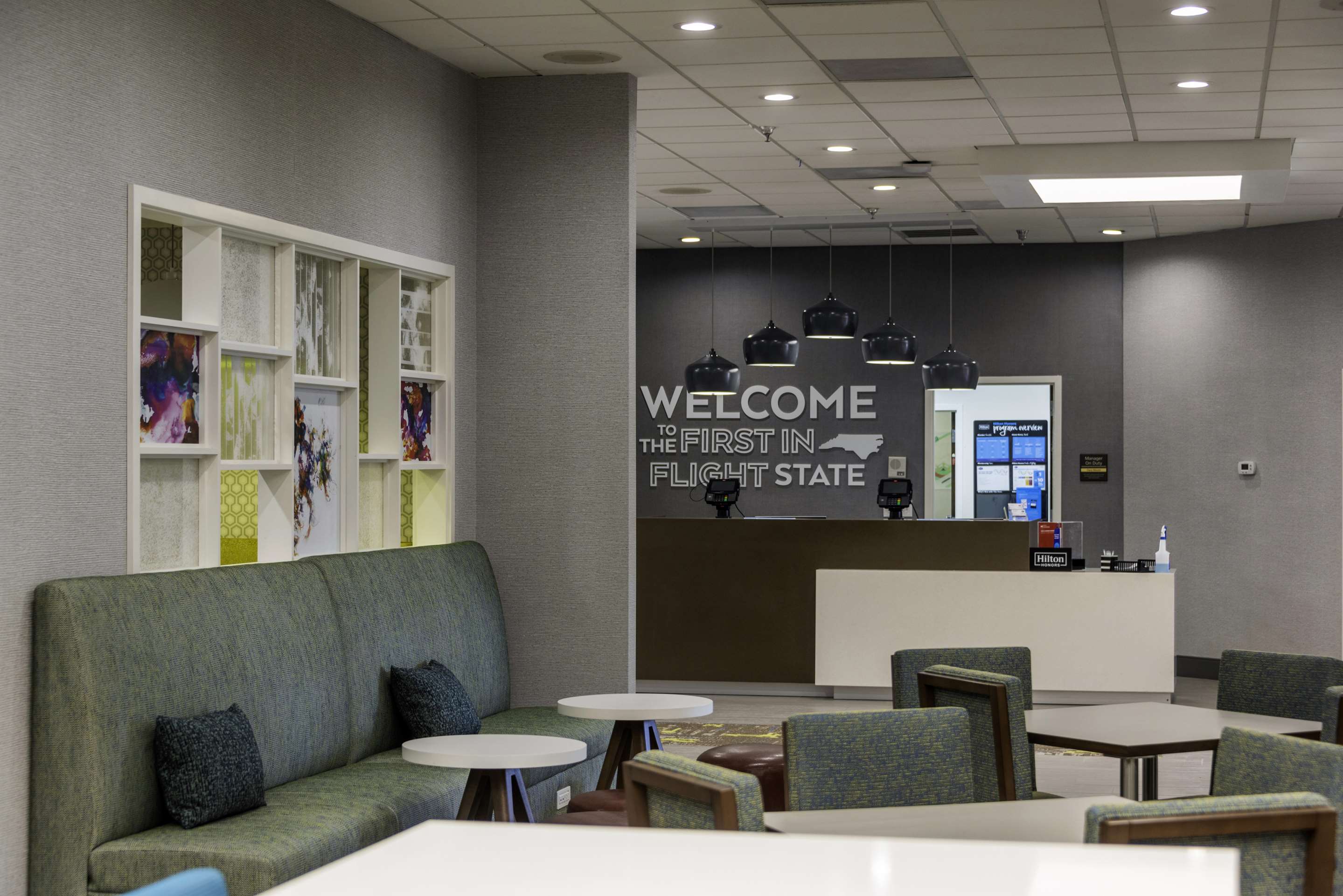 Lobby | Hampton Inn Kinston