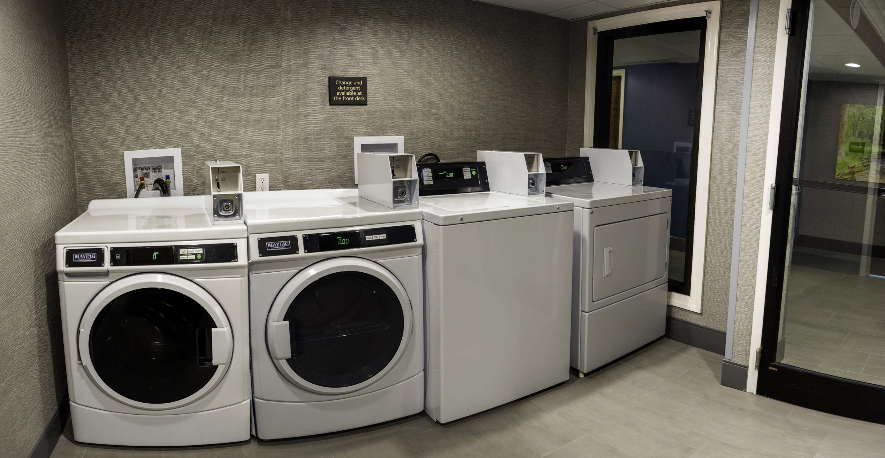 Property amenity | Hampton Inn Kinston