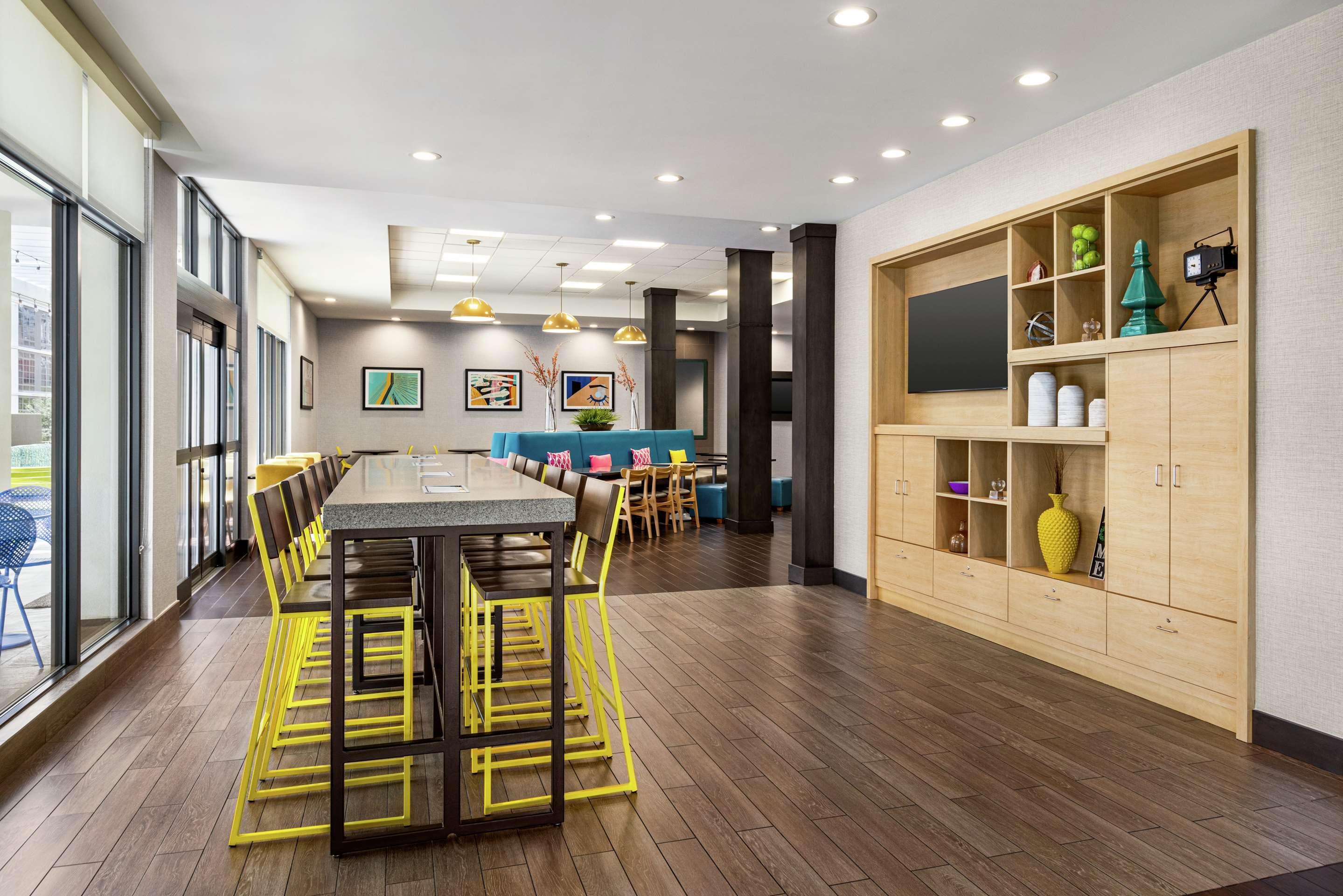 Lobby | Home2 Suites by Hilton NY Long Island City/Manhattan View