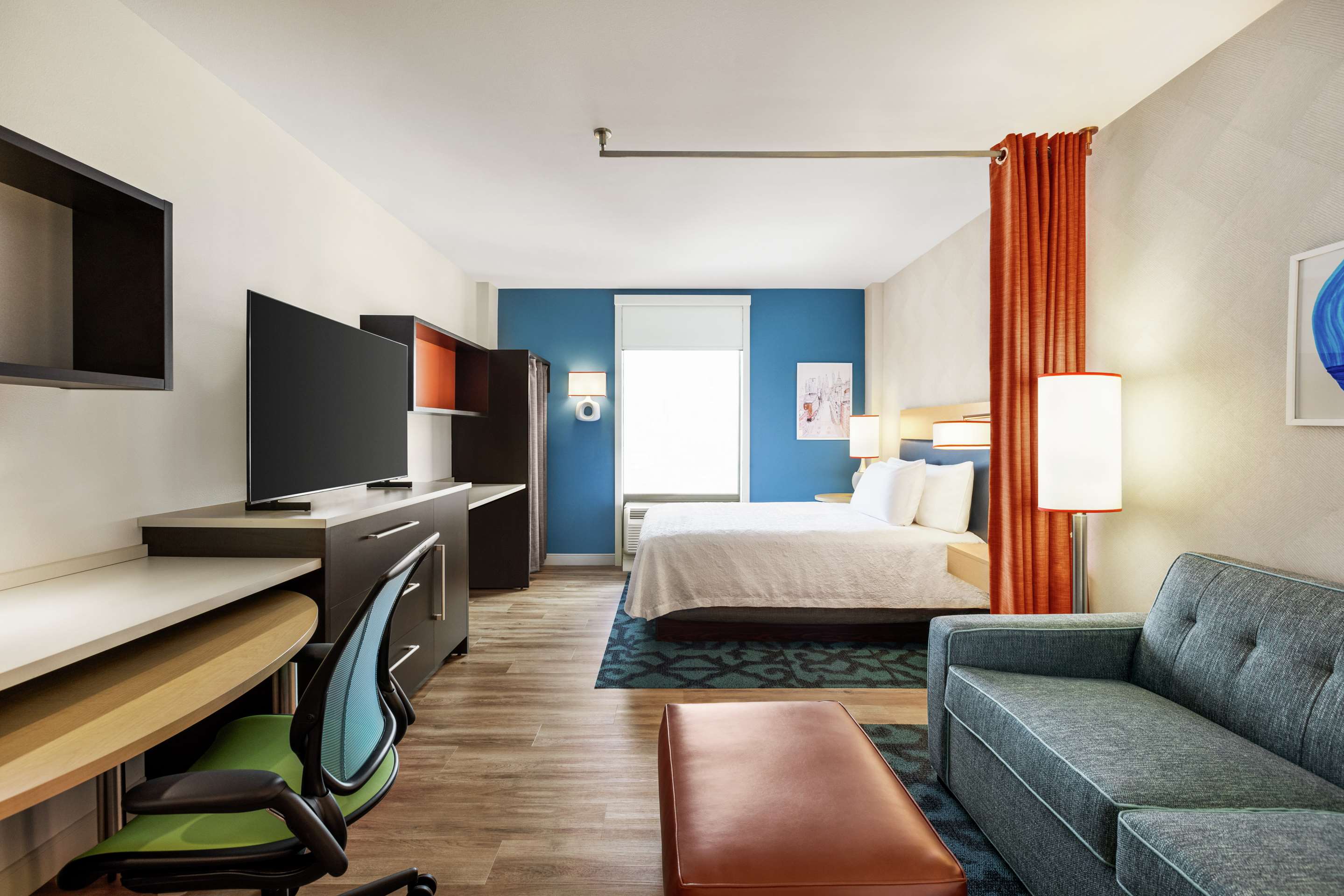 Guest room