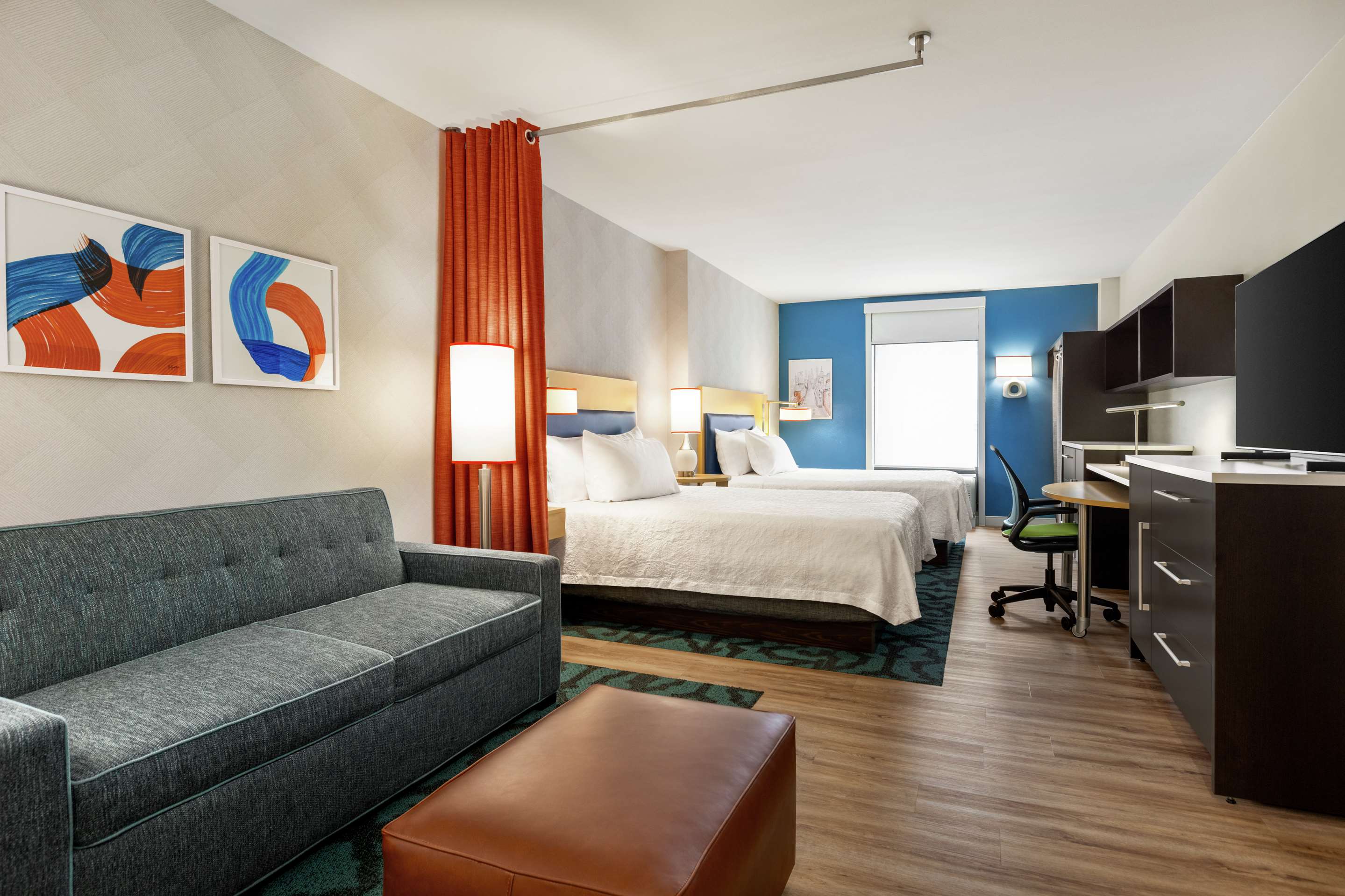 Guest room