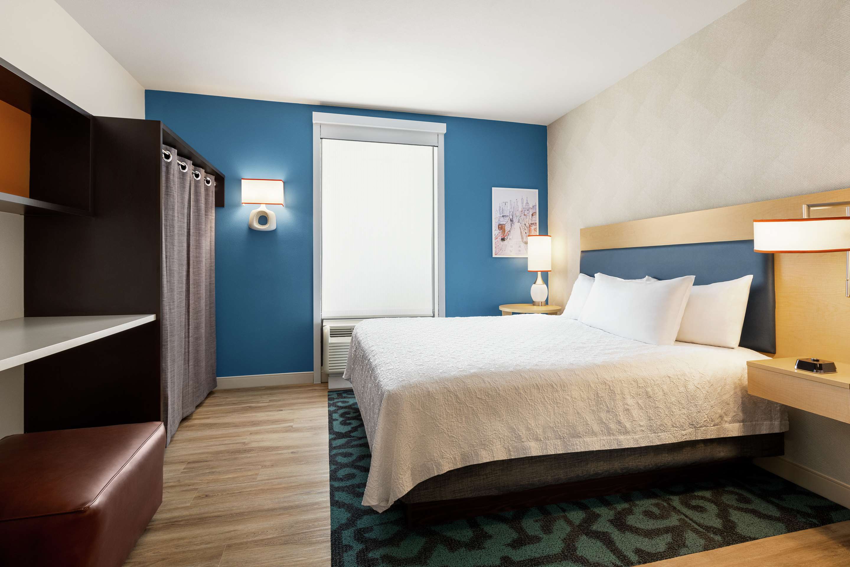 Guest room