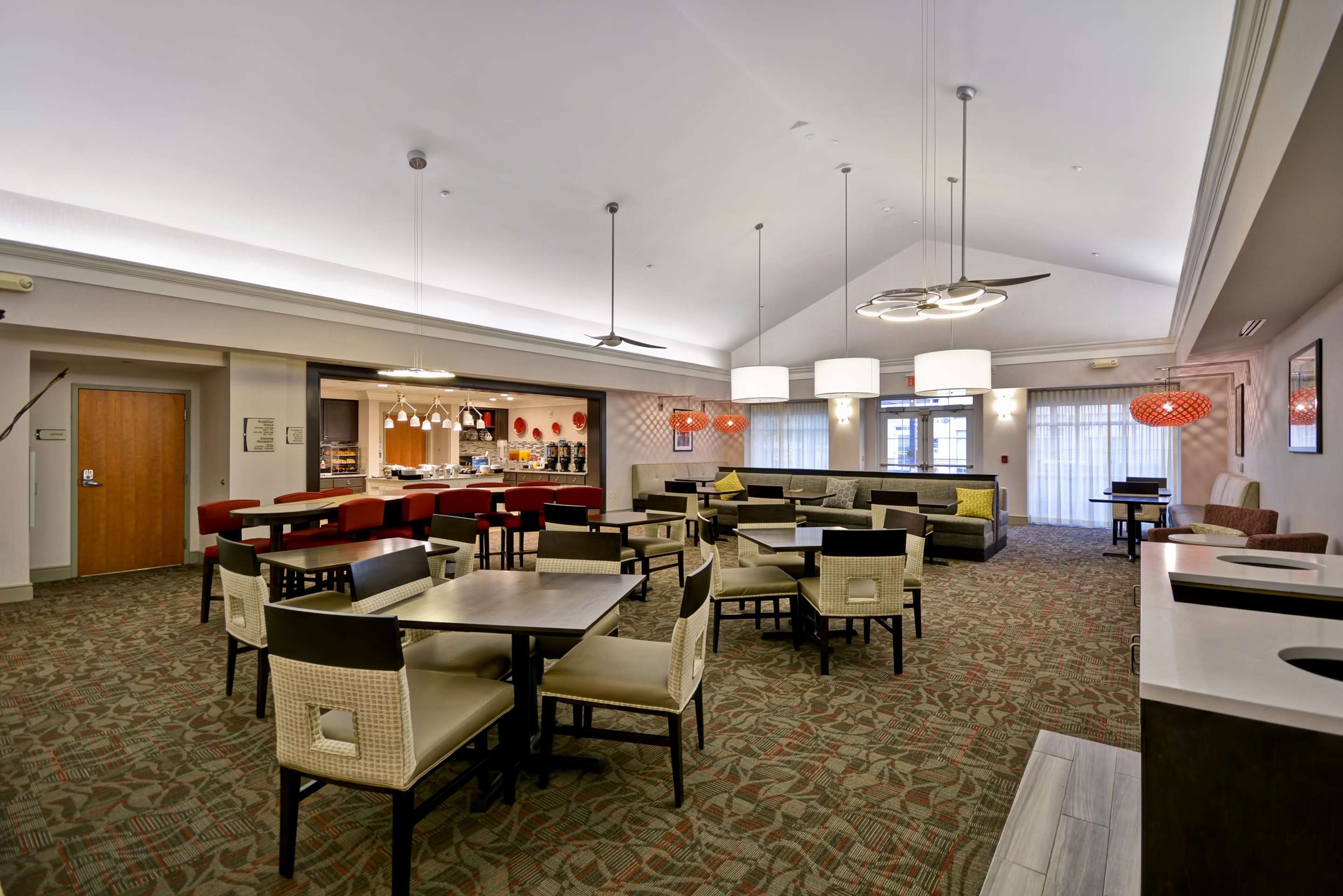 Lobby | Homewood Suites by Hilton Ithaca