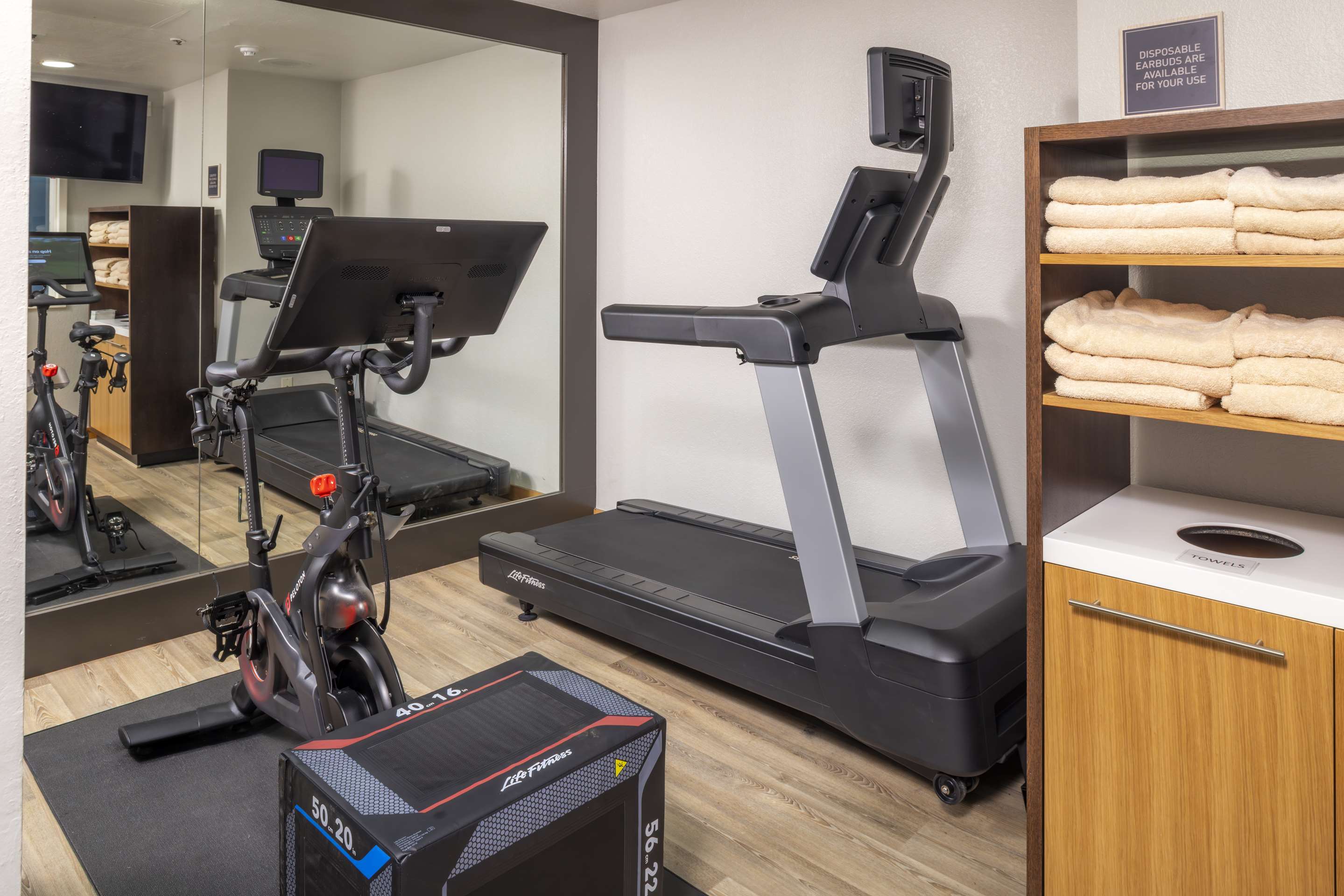 Health club fitness center gym | Homewood Suites by Hilton Jackson