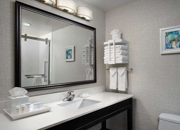  - Hampton Inn Clinton - I-20, Exit 36