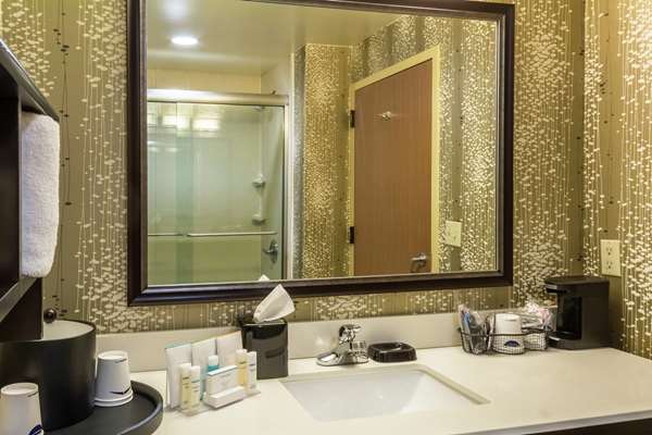  - Hampton Inn Clinton - I-20, Exit 36