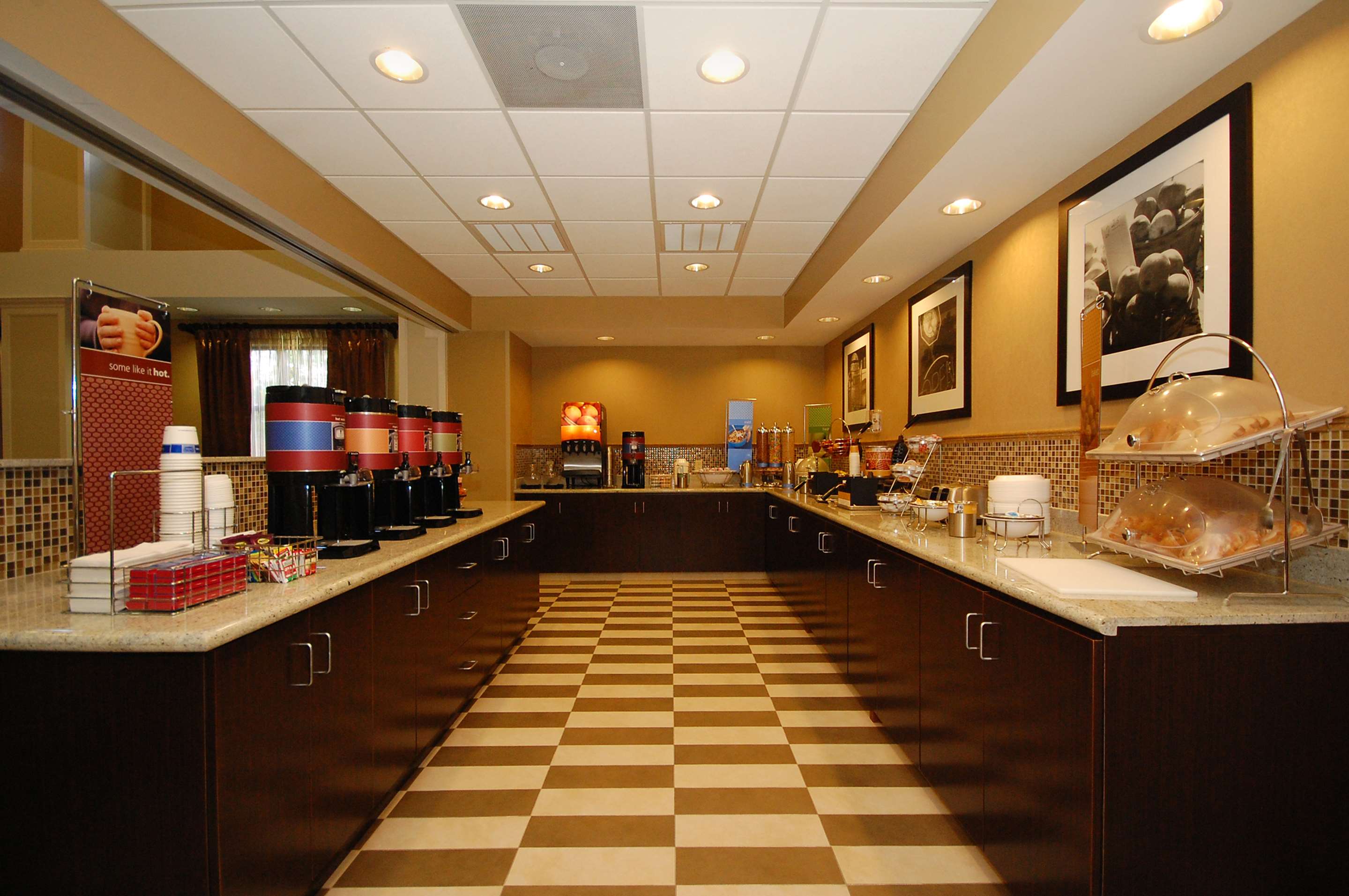 Restaurant | Hampton Inn Jackson/Flowood (Airport Area) MS