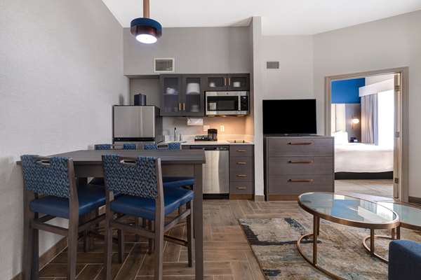  - Homewood Suites by Hilton Ridgeland - I-55, Exit 103