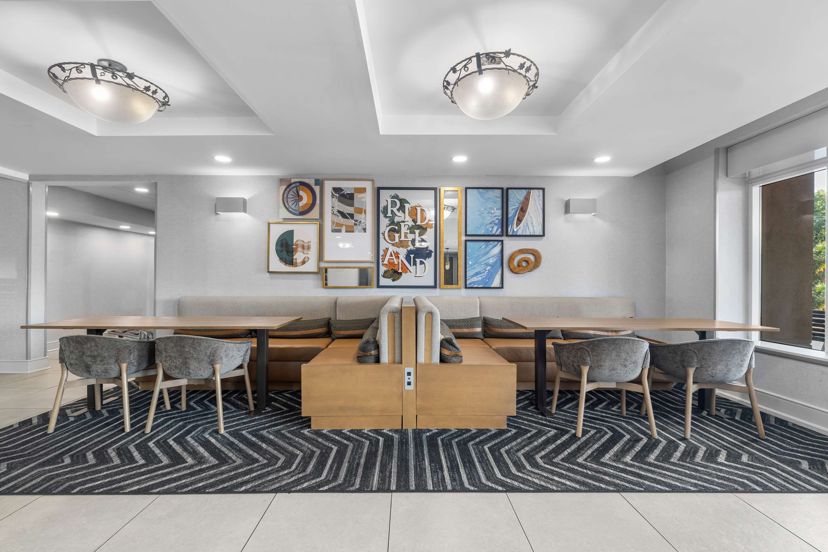 Lobby | Homewood Suites by Hilton Jackson-Ridgeland