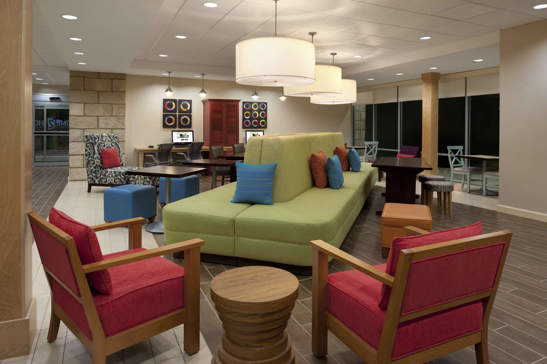 Lobby | Home2 Suites by Hilton Jackson/Ridgeland, MS
